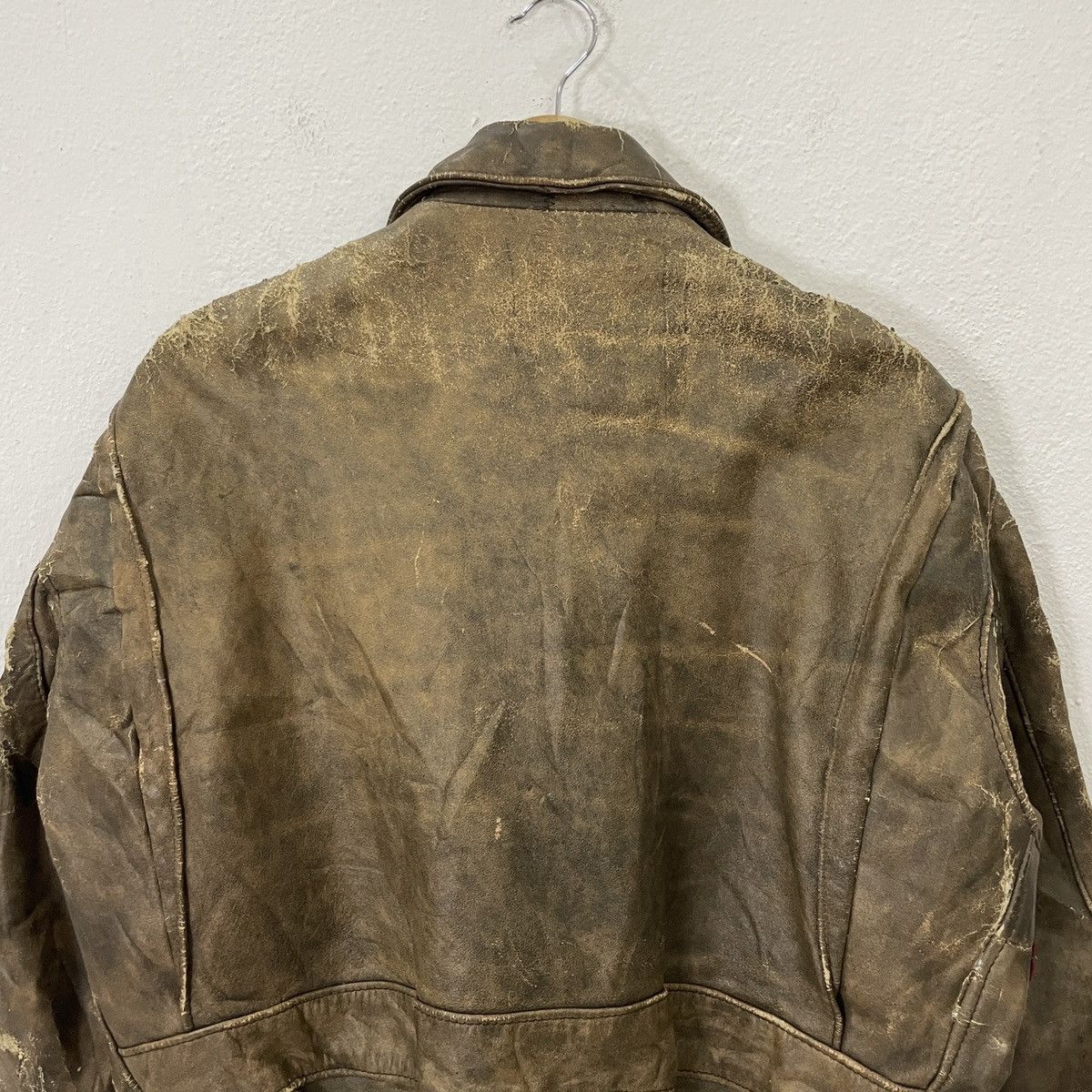 Schott Vintage 90s Schott Distressed Leather Jacket Size US L / EU 52-54 / 3 - 15 Thumbnail