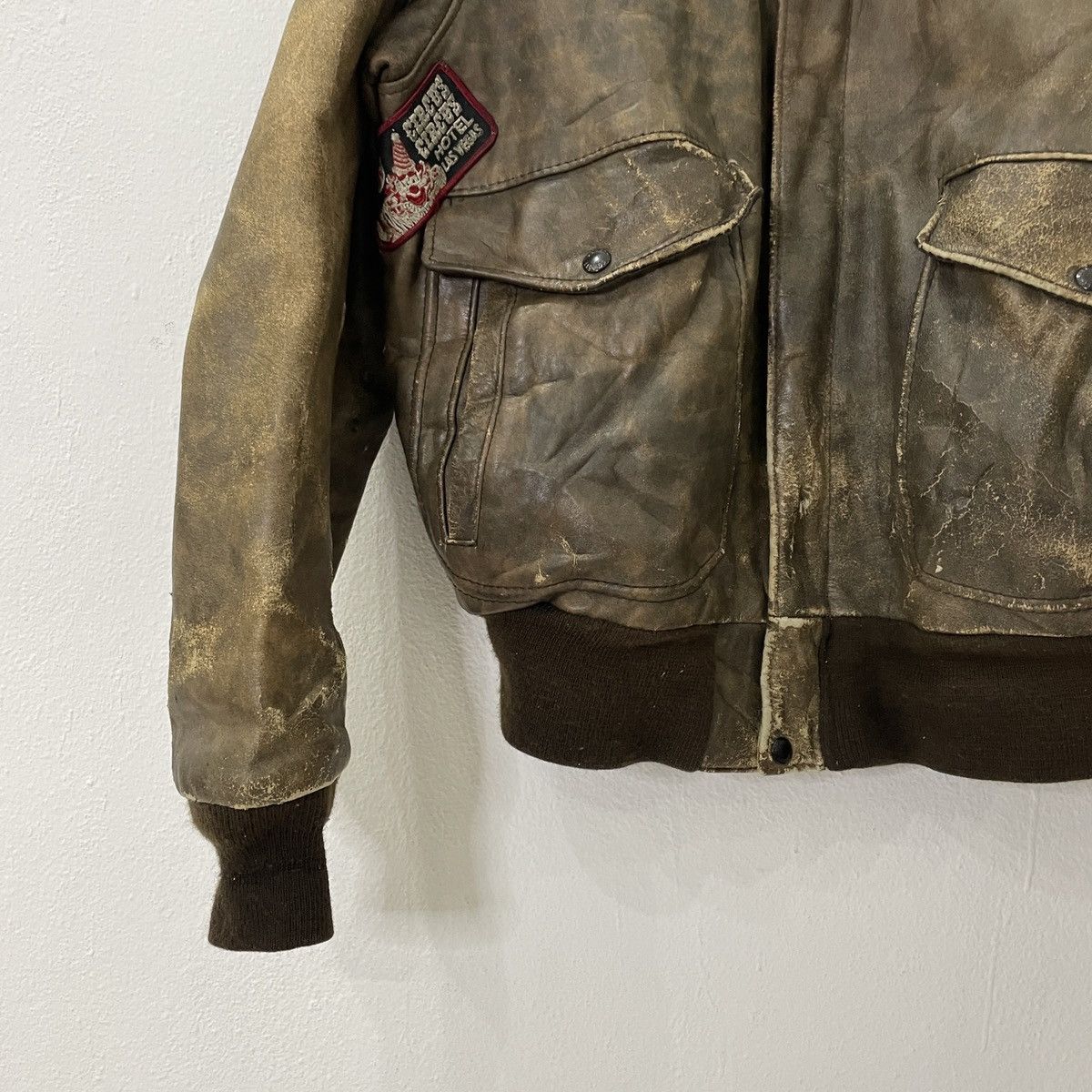 Schott Vintage 90s Schott Distressed Leather Jacket Size US L / EU 52-54 / 3 - 3 Thumbnail