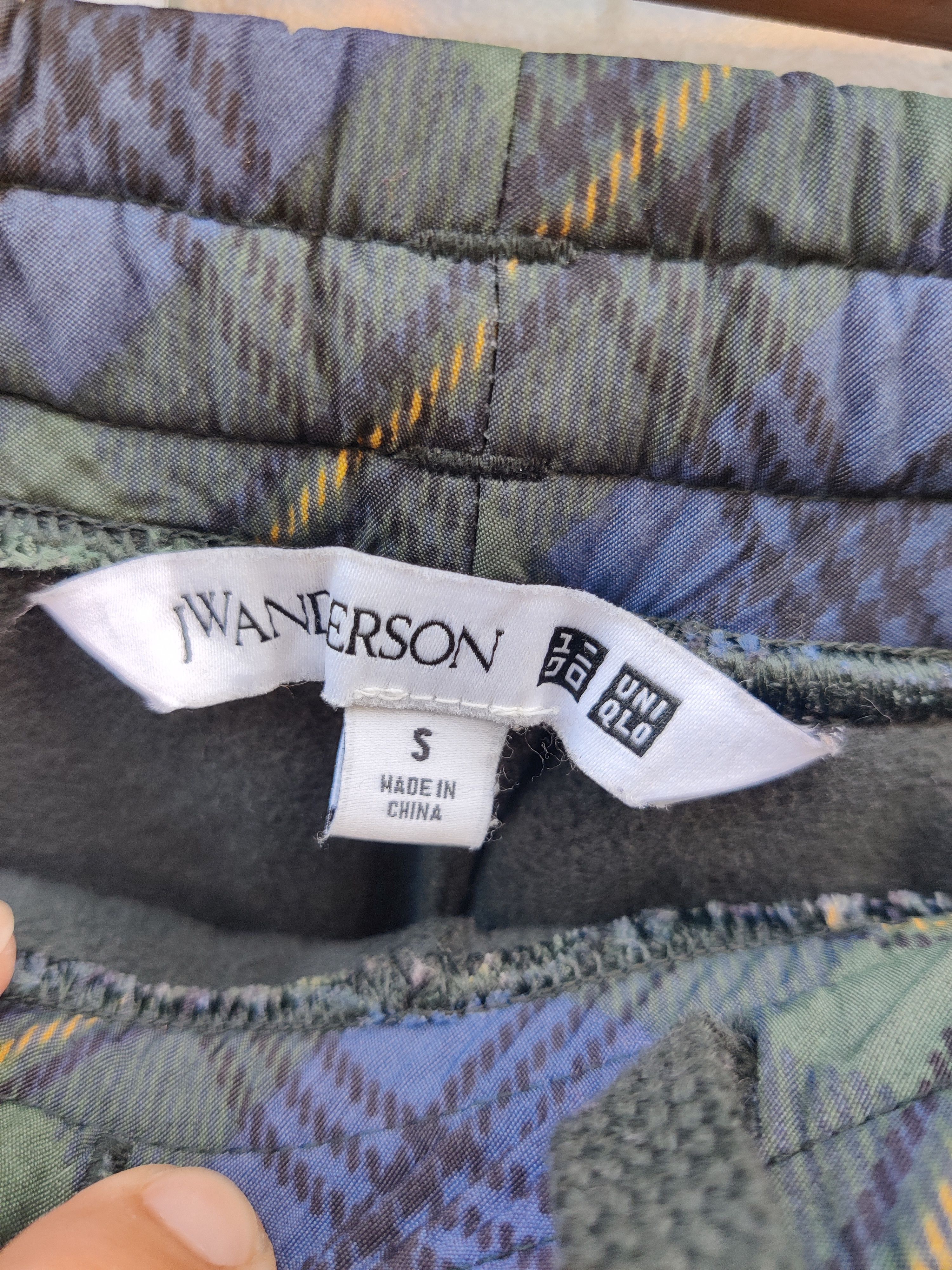 Japanese Brand Vintage JW Anderson x Uniqlo Winter Fleece Pants Size US 30 / EU 46 - 5 Thumbnail
