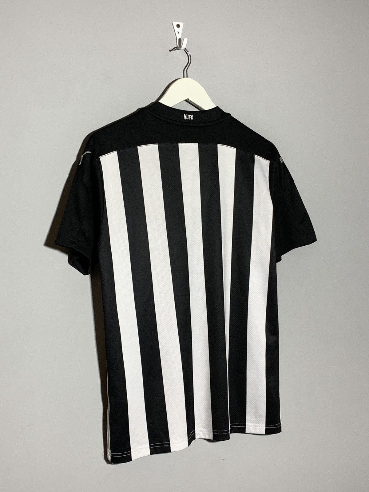 Puma Puma Newcastle United 2017/18 Y2k Streetwear Football Shirt Size US S / EU 44-46 / 1 - 11 Thumbnail