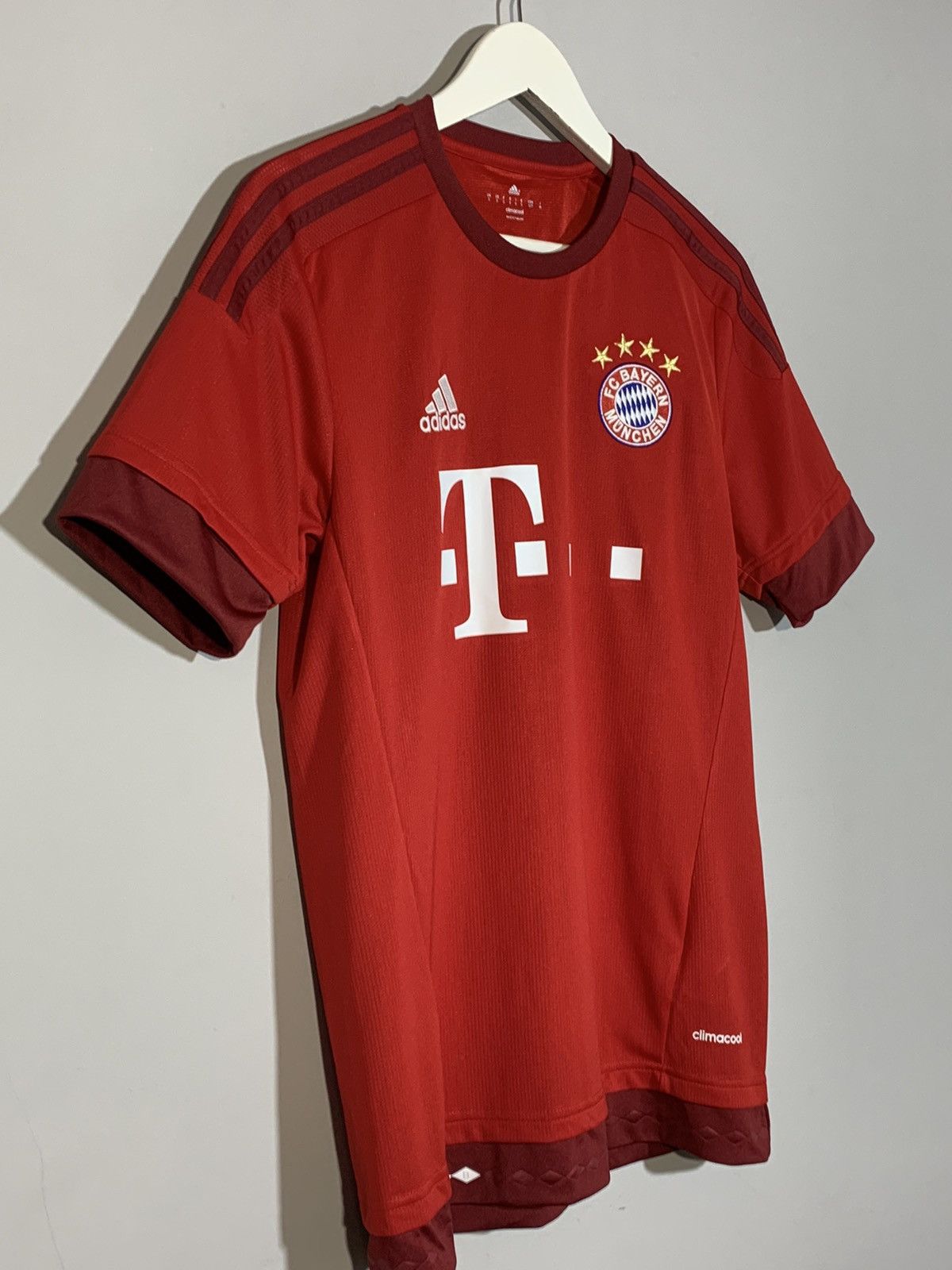 Adidas Bayern Munchen Adidas 2015/16 Y2k Streetwear Football Shirt Size US S / EU 44-46 / 1 - 2 Thumbnail