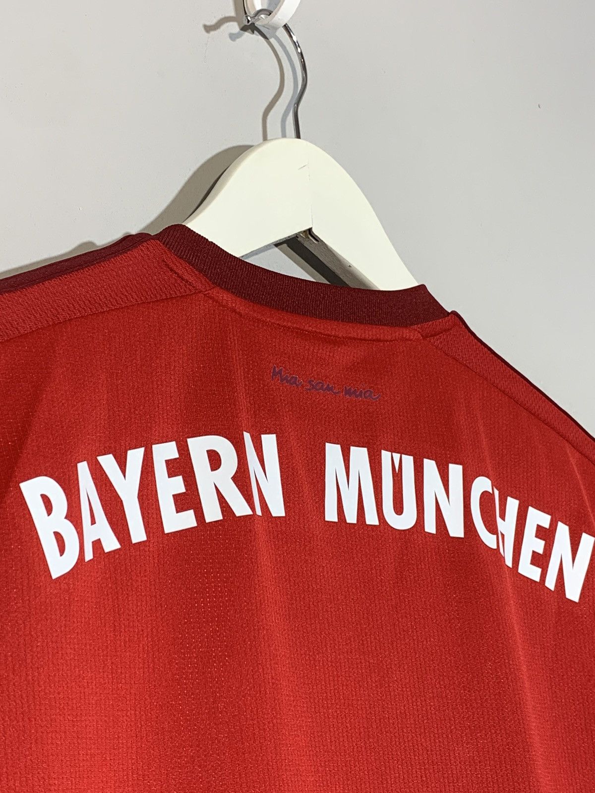 Adidas Bayern Munchen Adidas 2015/16 Y2k Streetwear Football Shirt Size US S / EU 44-46 / 1 - 10 Thumbnail