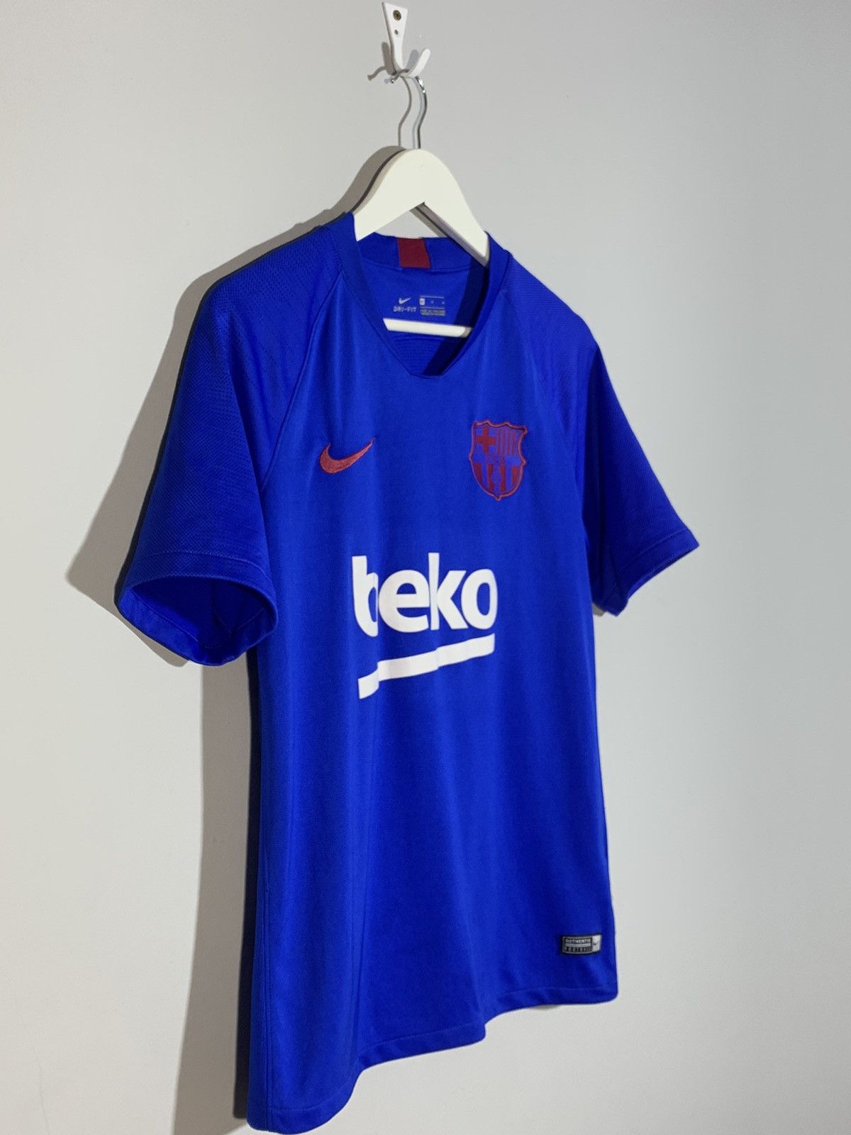 Other Barcelona Nike Y2k Streetwear Blokecore Football Shirt Size US M / EU 48-50 / 2 - 2 Thumbnail