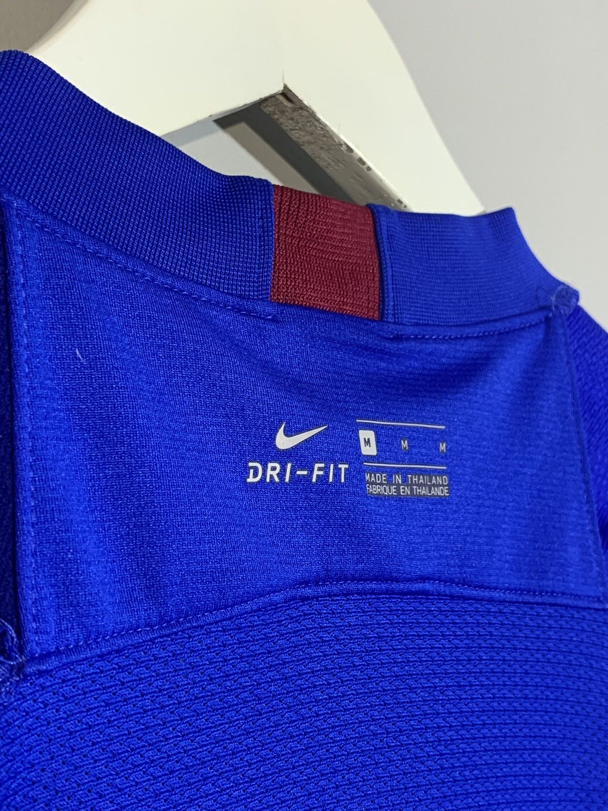 Other Barcelona Nike Y2k Streetwear Blokecore Football Shirt Size US M / EU 48-50 / 2 - 9 Thumbnail