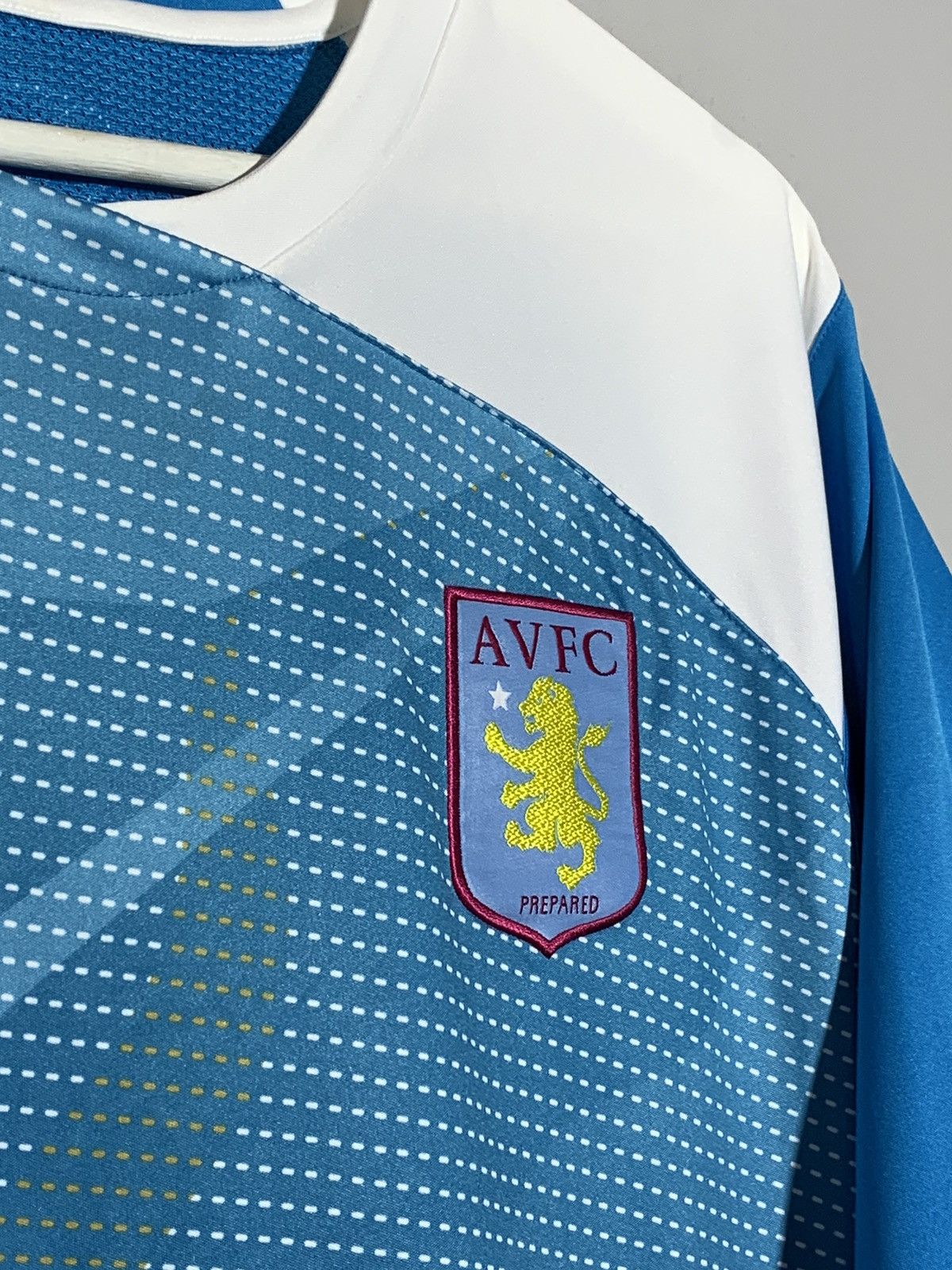 Nike Aston Villa Nike Y2k Streetwear Football Shirt Size US L / EU 52-54 / 3 - 3 Thumbnail