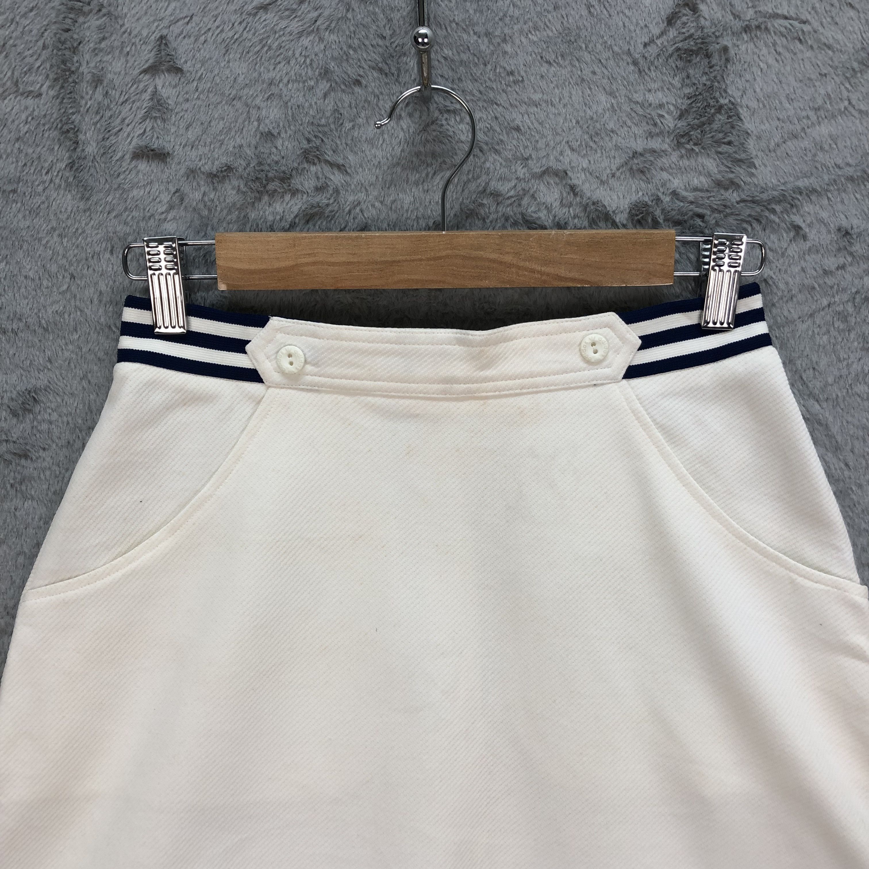 Adidas VINTAGE ADIDAS TREFOIL WHITE MINI SKIRTS #6082-216 Size 26" / US 2 / IT 38 - 2 Thumbnail