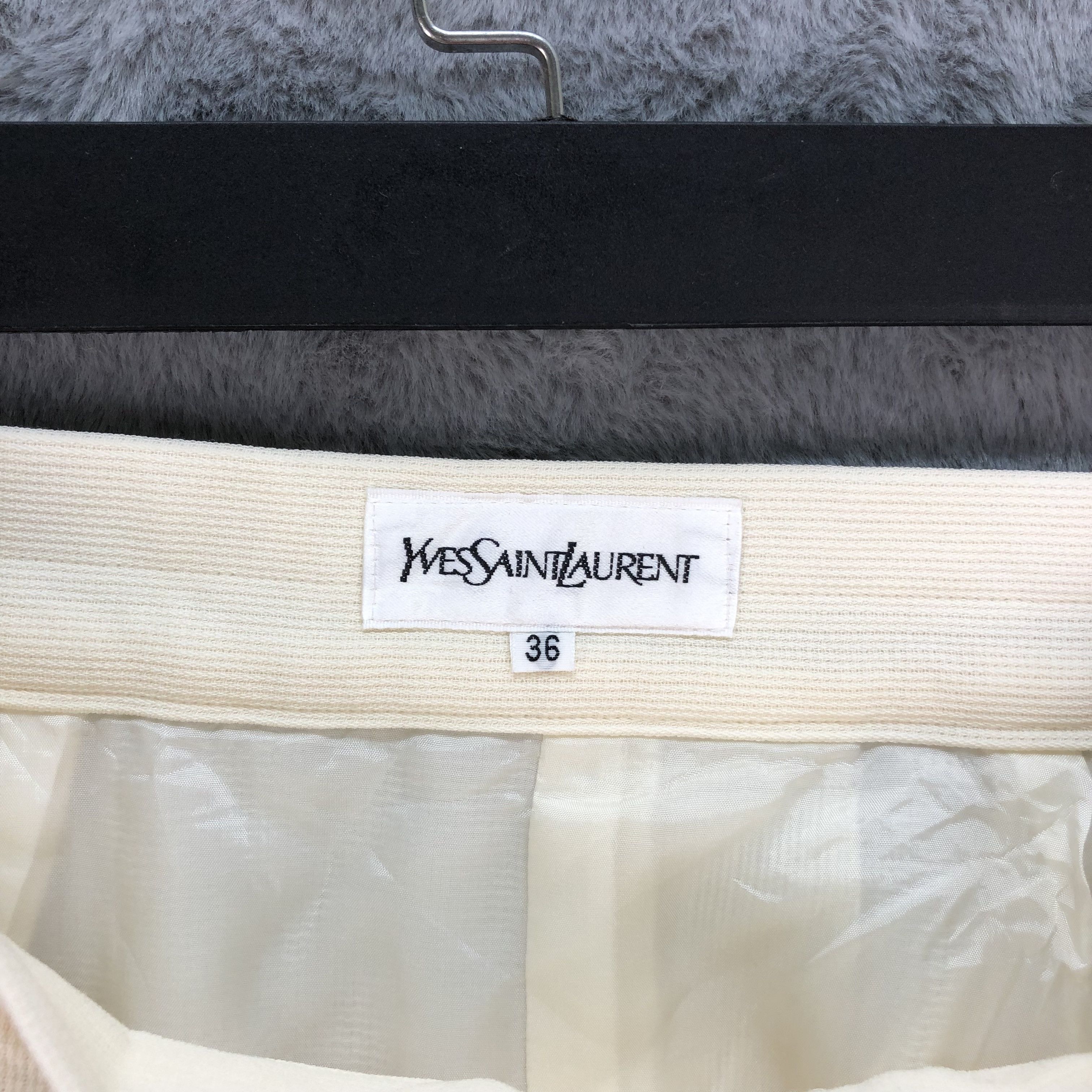 Yves Saint Laurent VINTAGE YVES SAINT LAURENT SKIRT #4809-171 Size 26" / US 2 / IT 38 - 5 Thumbnail