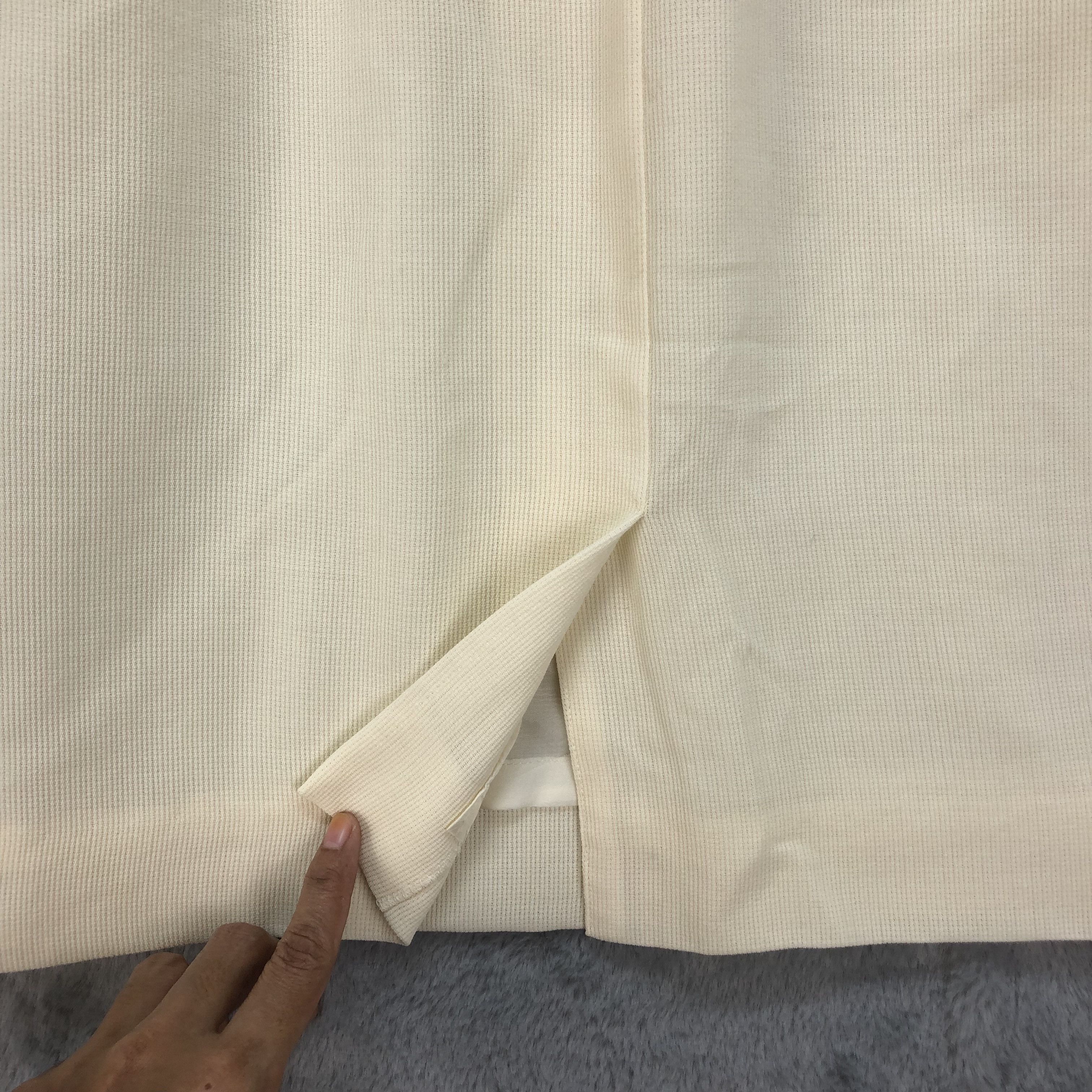 Yves Saint Laurent VINTAGE YVES SAINT LAURENT SKIRT #4809-171 Size 26" / US 2 / IT 38 - 11 Thumbnail
