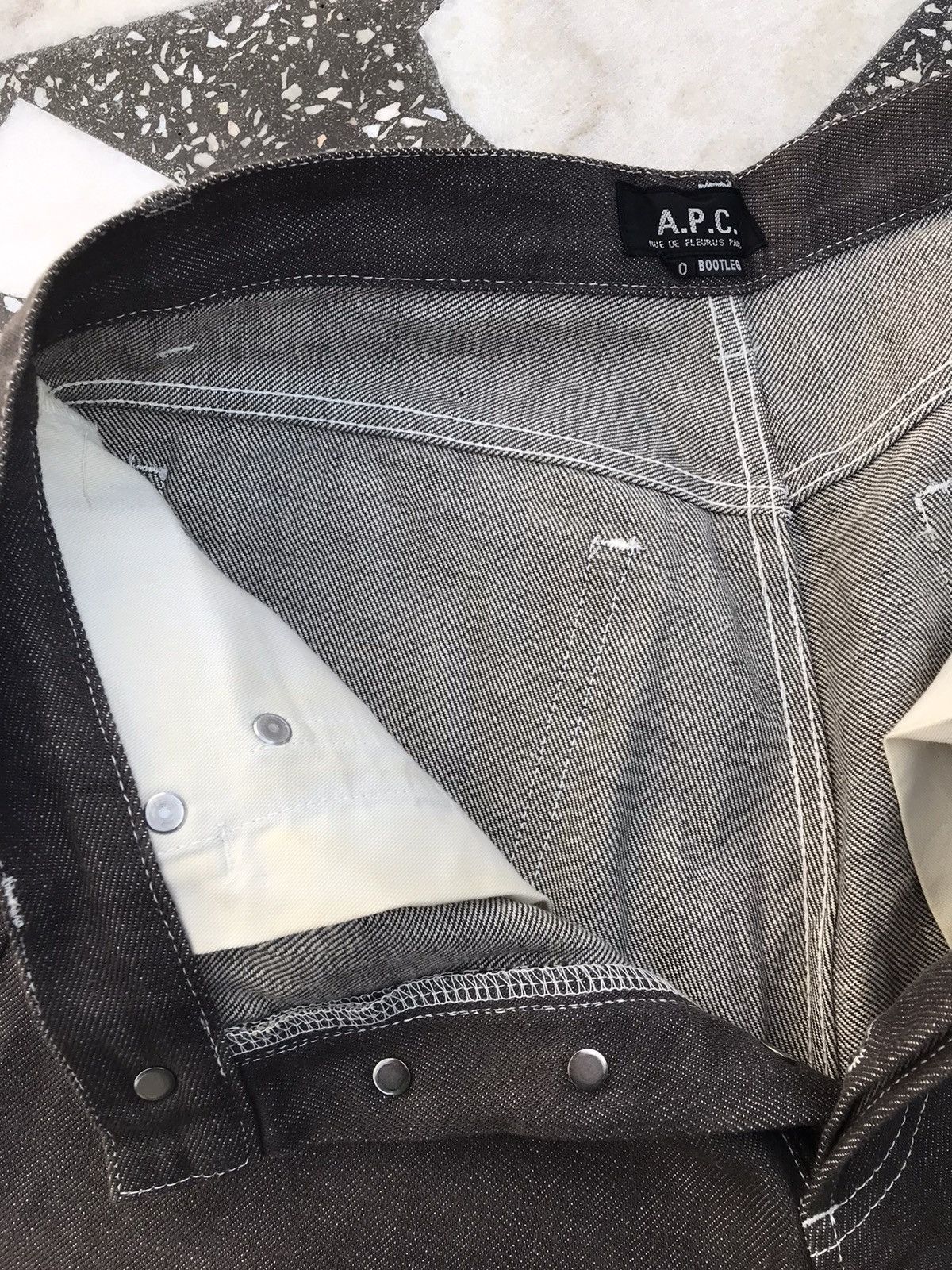 A.P.C. A.P.C Selvedge Size 29x30 Like New Condition Size US 29 - 7 Thumbnail