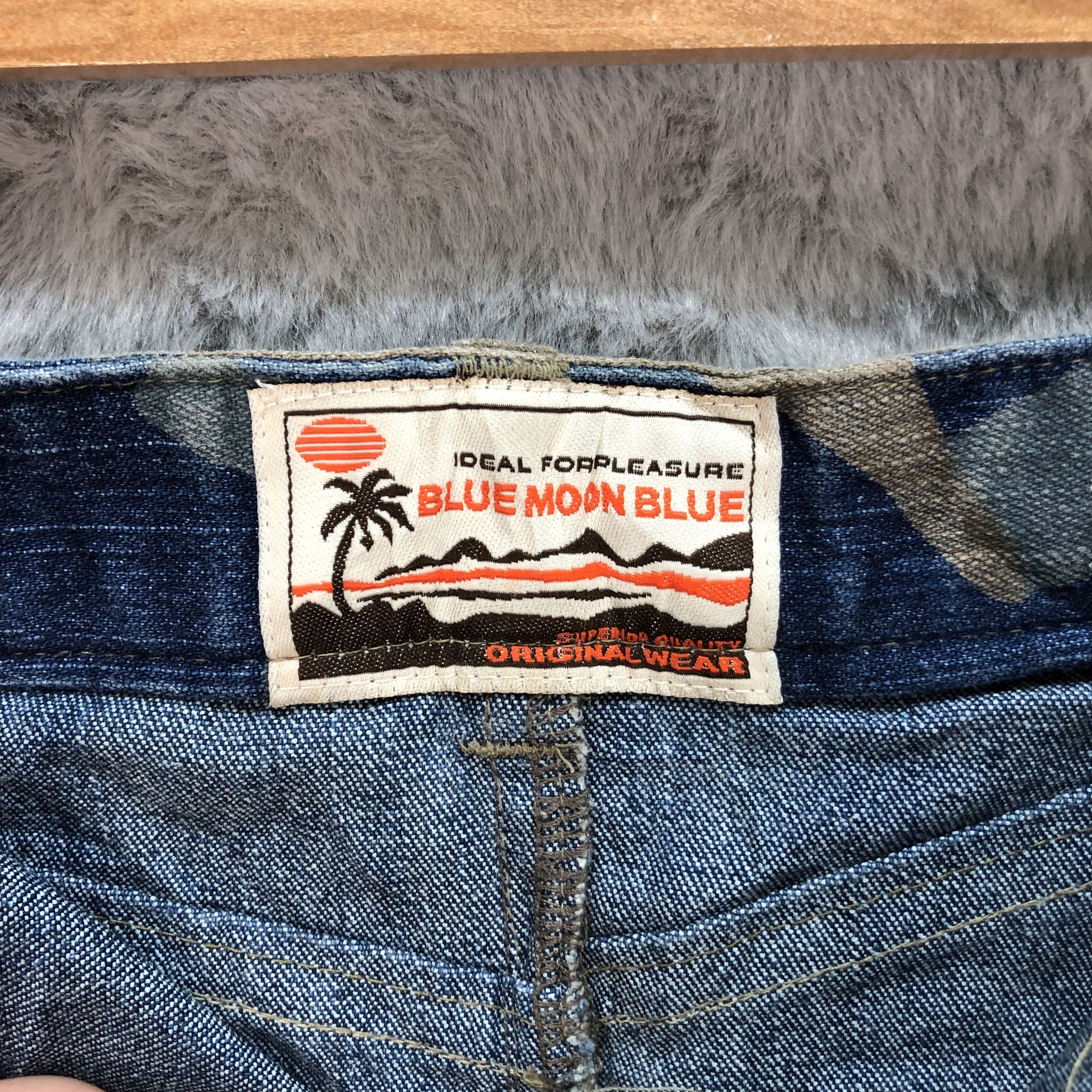 Japanese Brand BLUE MOON BLUE CAMO DENIM MINI SKIRTS #6210-54 Size 27" / US 4 / IT 40 - 6 Thumbnail