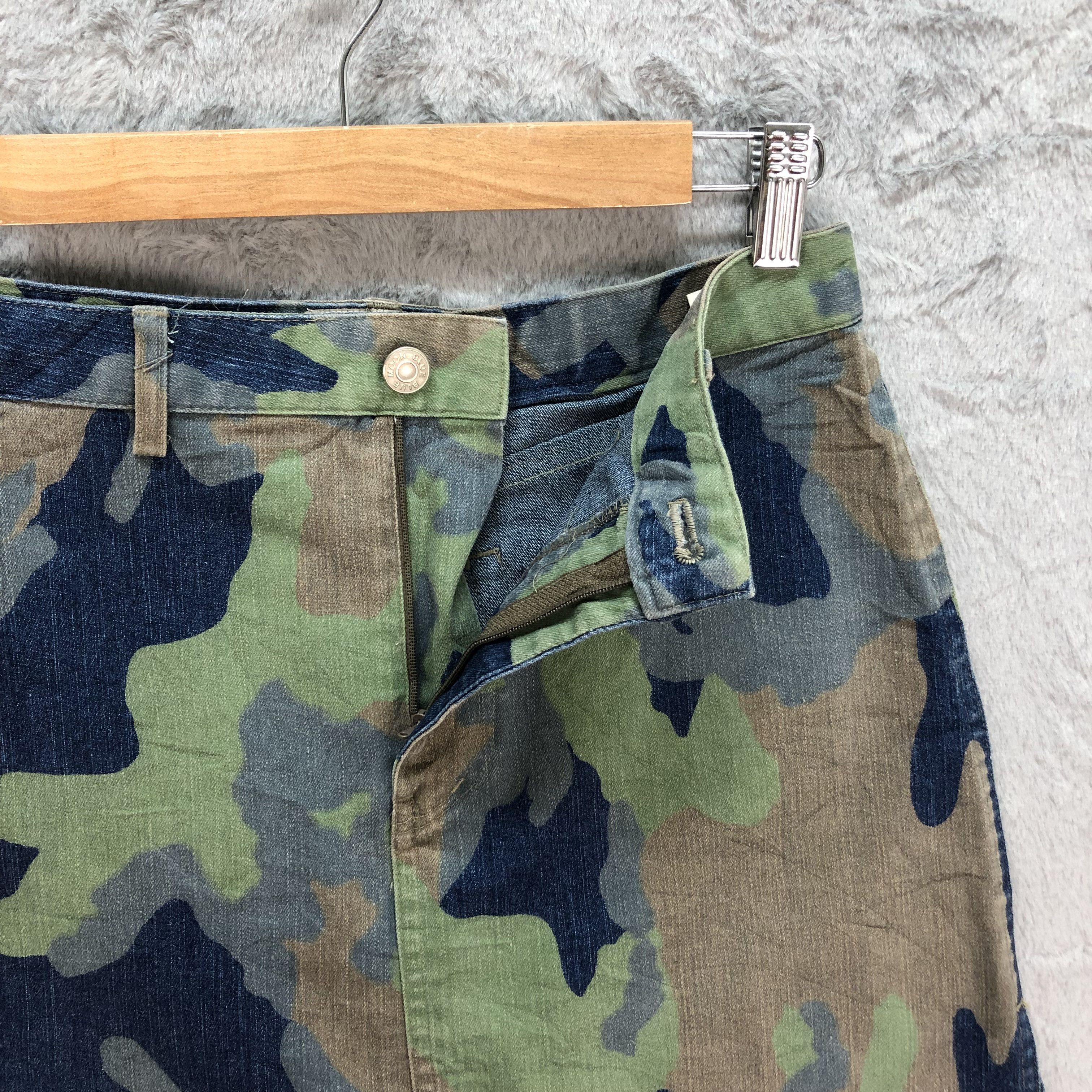 Japanese Brand BLUE MOON BLUE CAMO DENIM MINI SKIRTS #6210-54 Size 27" / US 4 / IT 40 - 5 Thumbnail