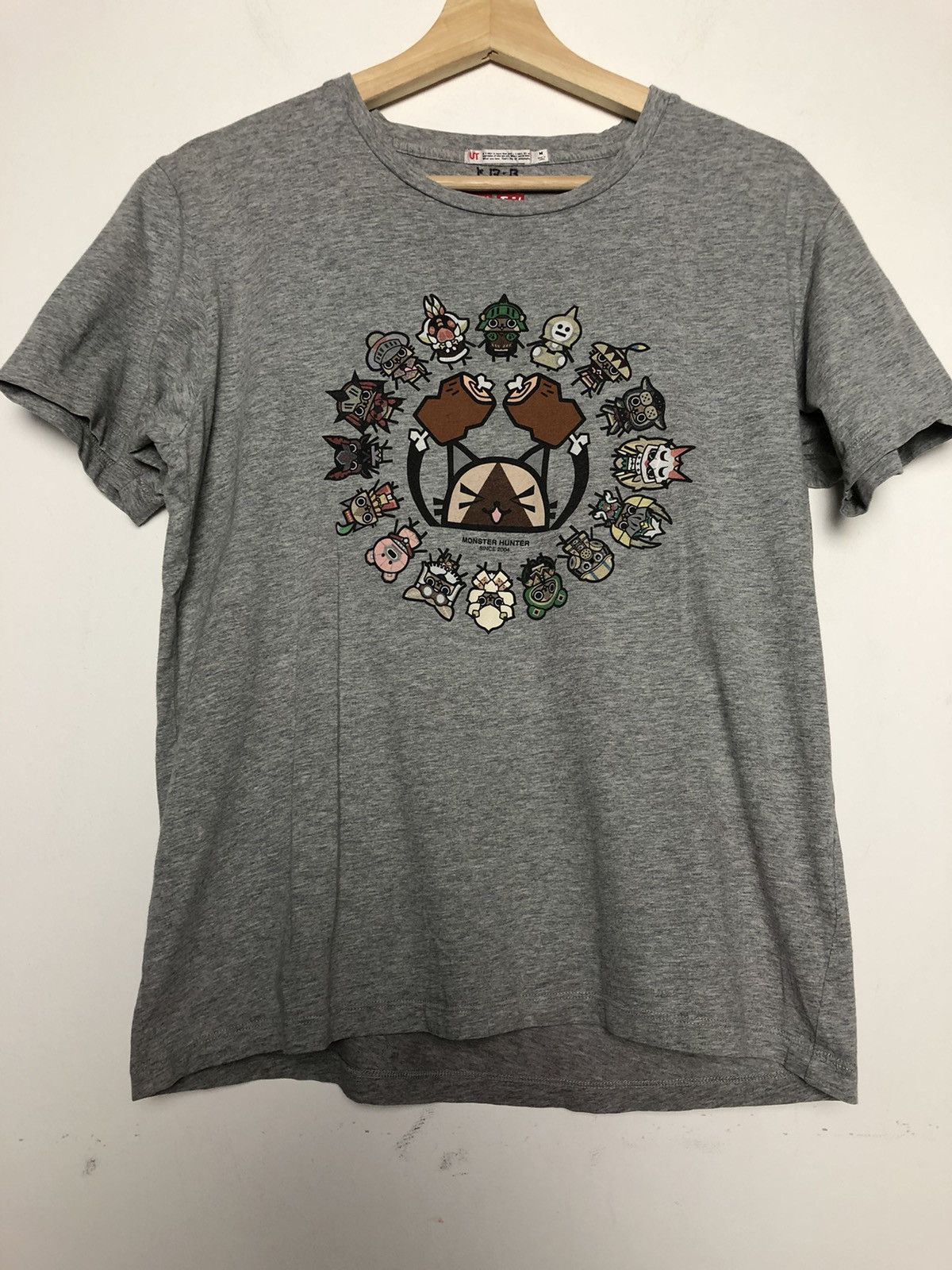 Anime × Uniqlo Monster Hunter Uniqlo Size US M / EU 48-50 / 2 - 1 Thumbnail