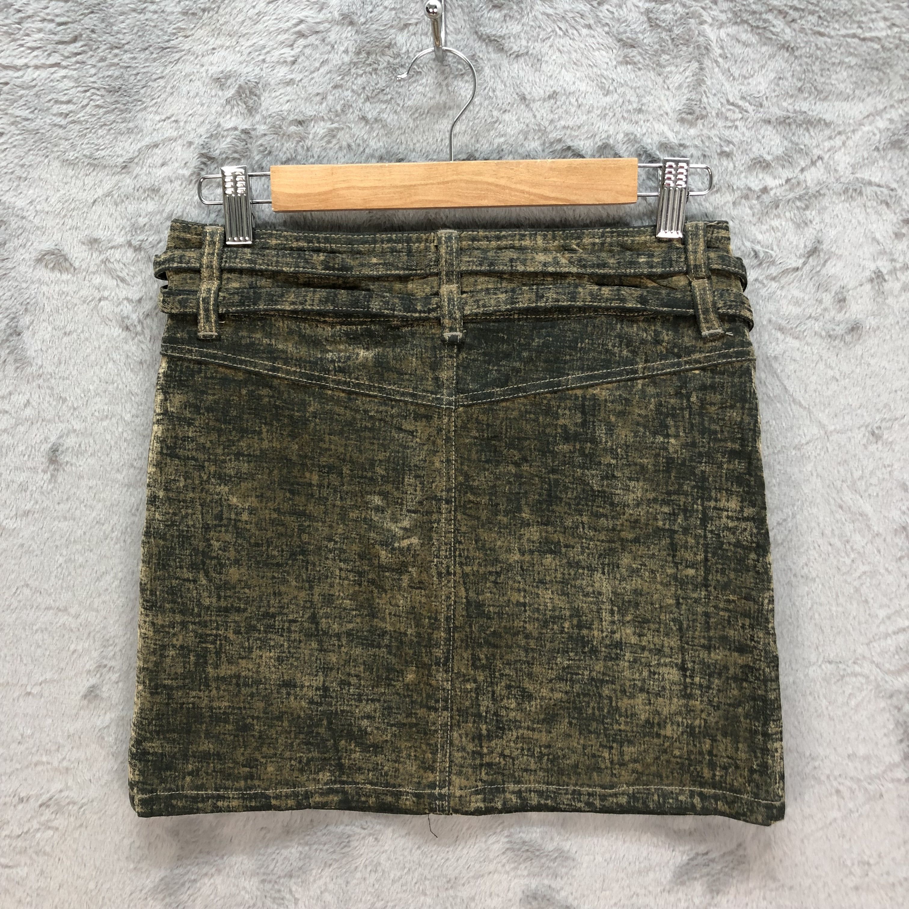 Japanese Brand U.T.A EXCLUSIVE FOR CIEL REIV RUSTY MINI SKIRTS #6206-54 Size 28" / US 6 / IT 42 - 8 Thumbnail