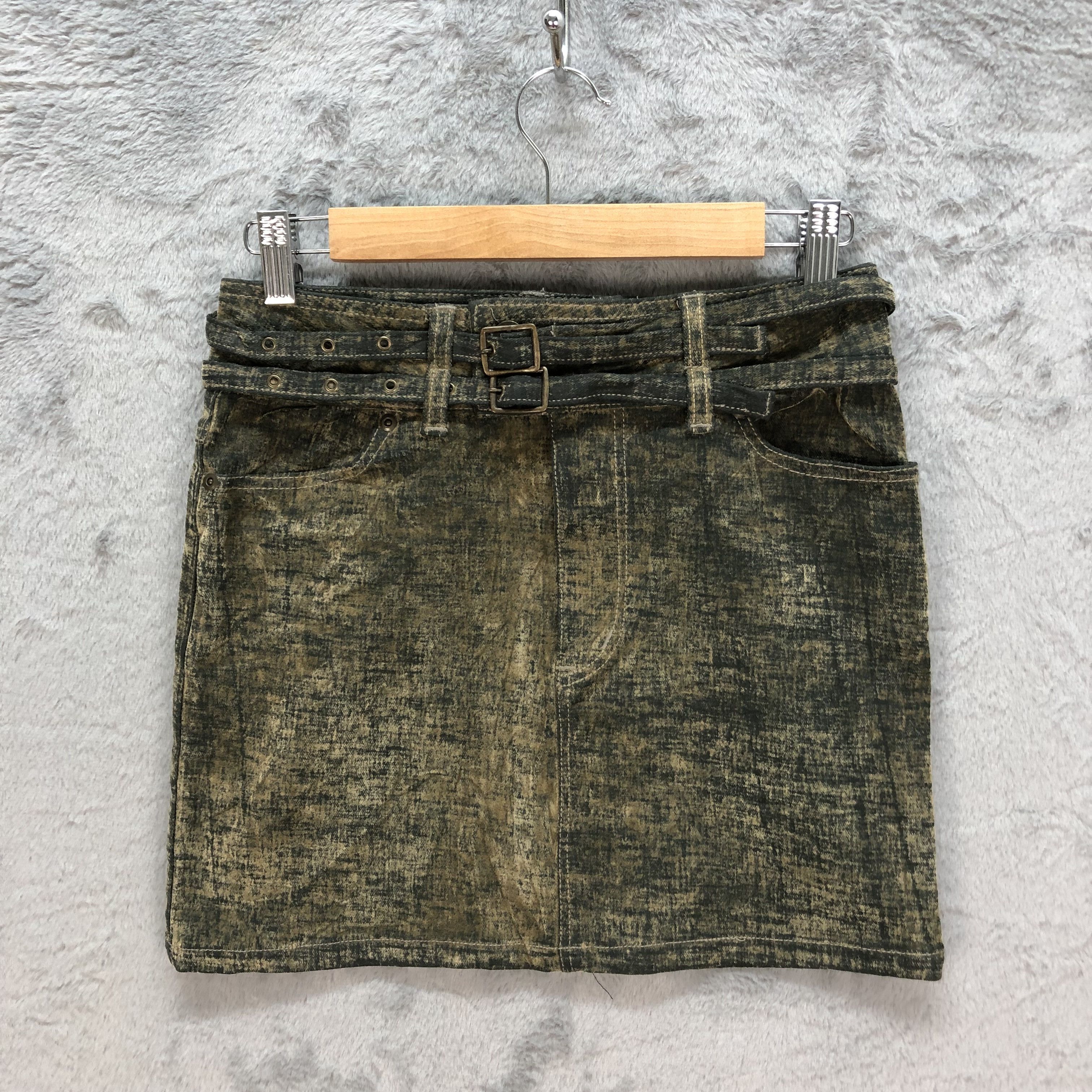 Japanese Brand U.T.A EXCLUSIVE FOR CIEL REIV RUSTY MINI SKIRTS #6206-54 Size 28" / US 6 / IT 42 - 1 Thumbnail