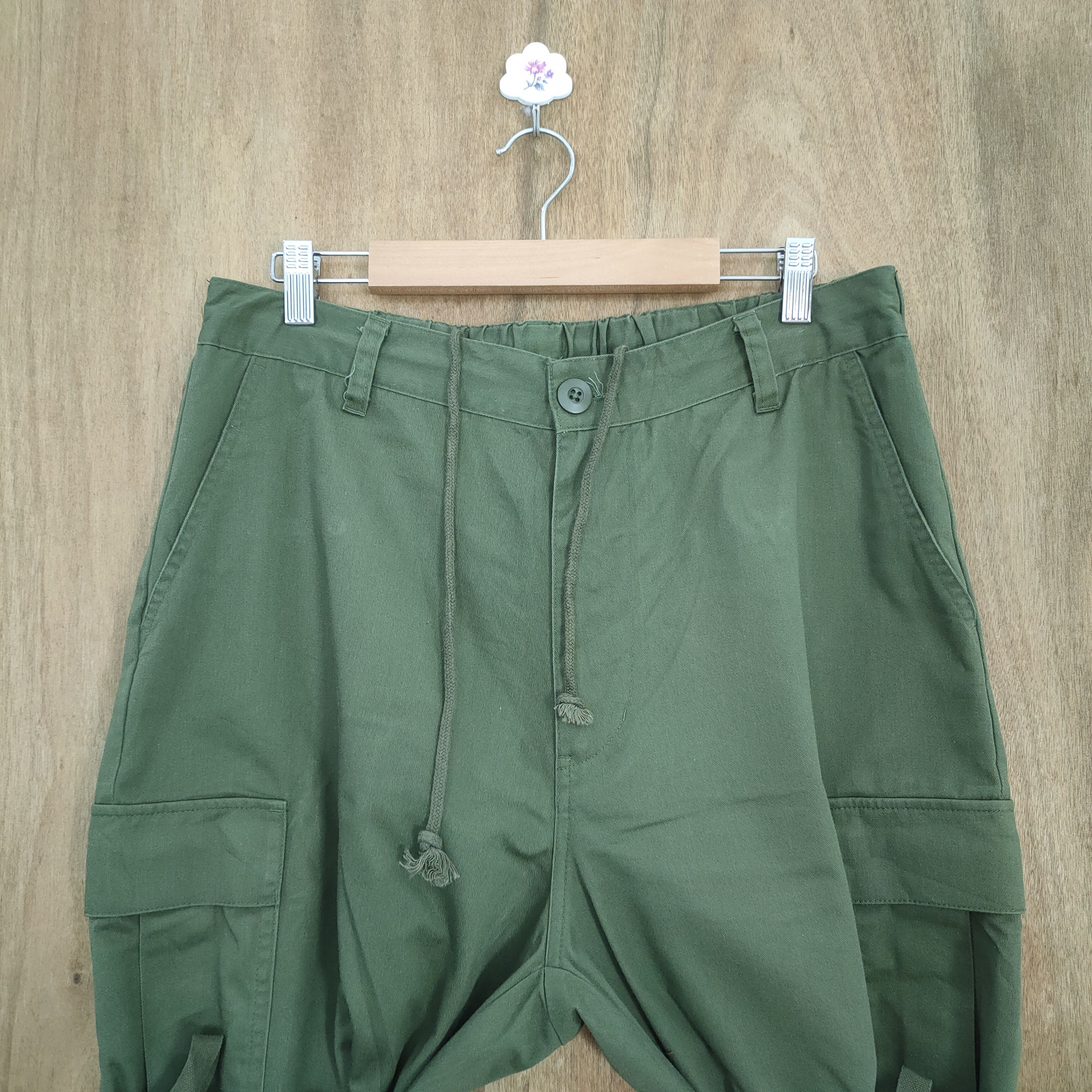 Japanese Brand VINTAGE JAPANESE PARACHUTE CARGO PANTS Size US 34 / EU 50 - 2 Thumbnail
