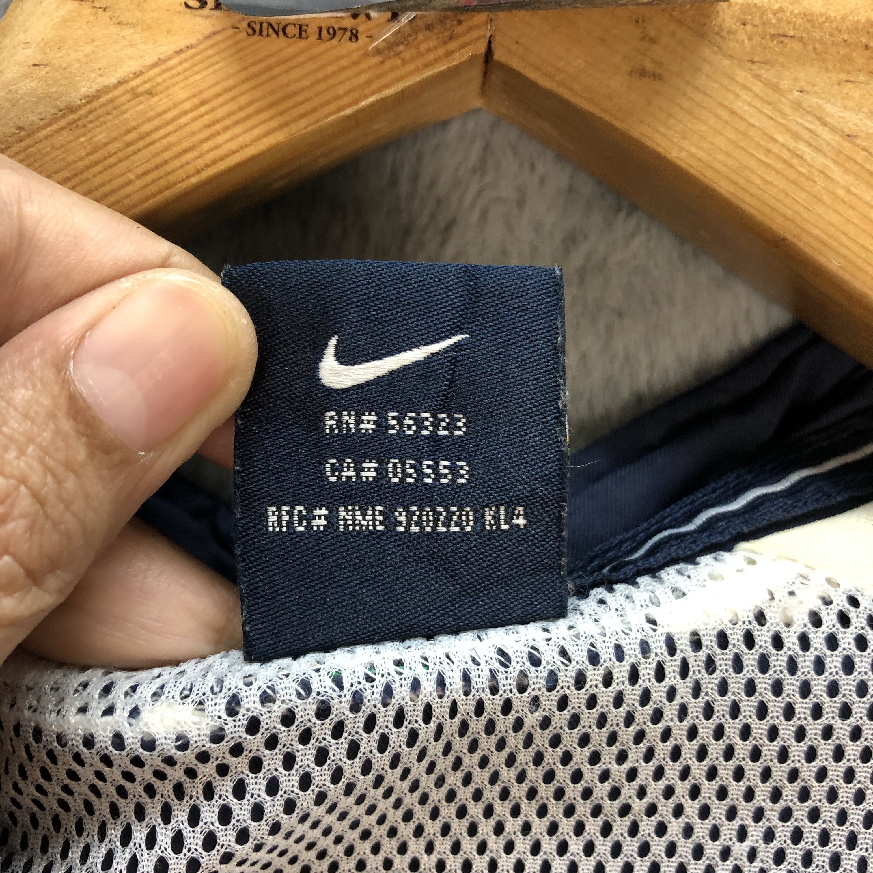 Nike NIKE COURT / NIKE TENNIS TRACK JACKET #7058-107 Size US XS / EU 42 / 0 - 10 Thumbnail