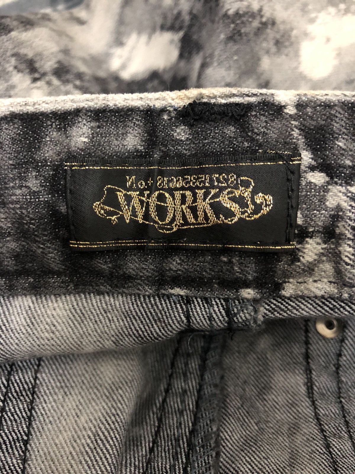 20471120 × Japanese Brand Works Japan Distressed bleach Size US 30 / EU 46 - 17 Thumbnail