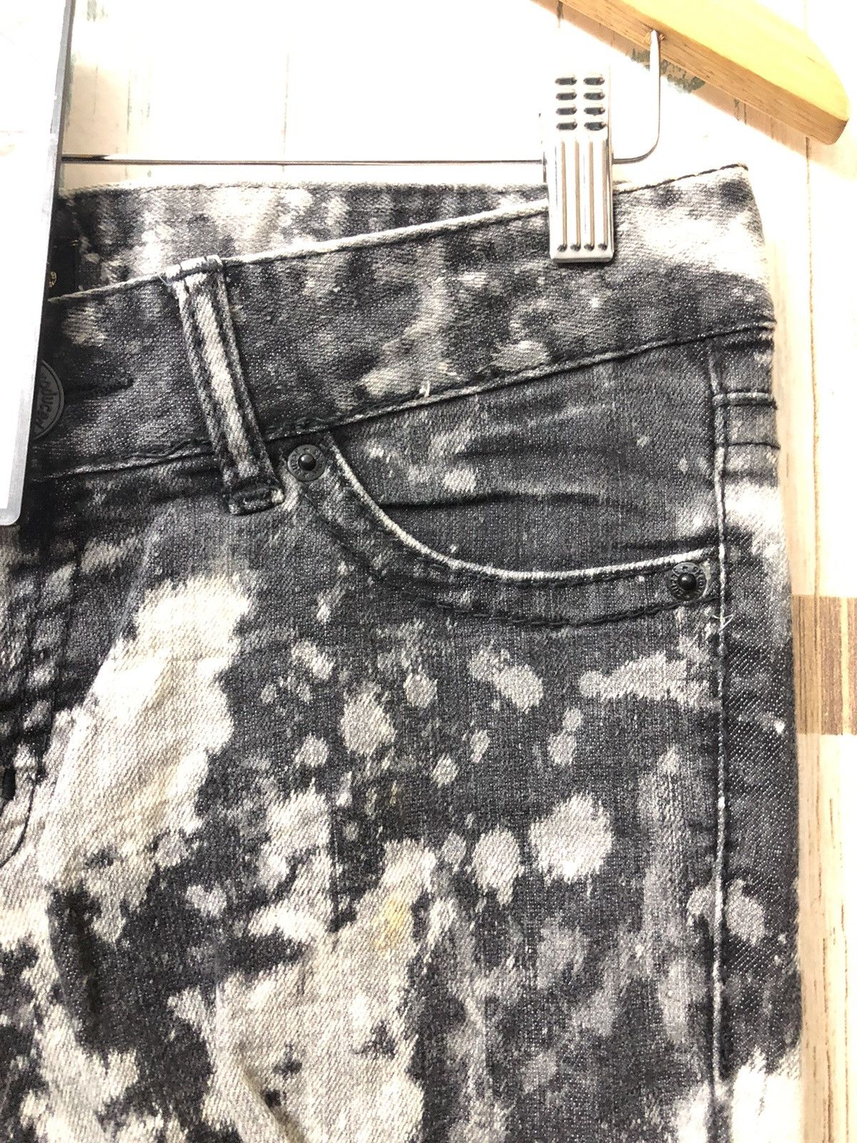 20471120 × Japanese Brand Works Japan Distressed bleach Size US 30 / EU 46 - 8 Thumbnail