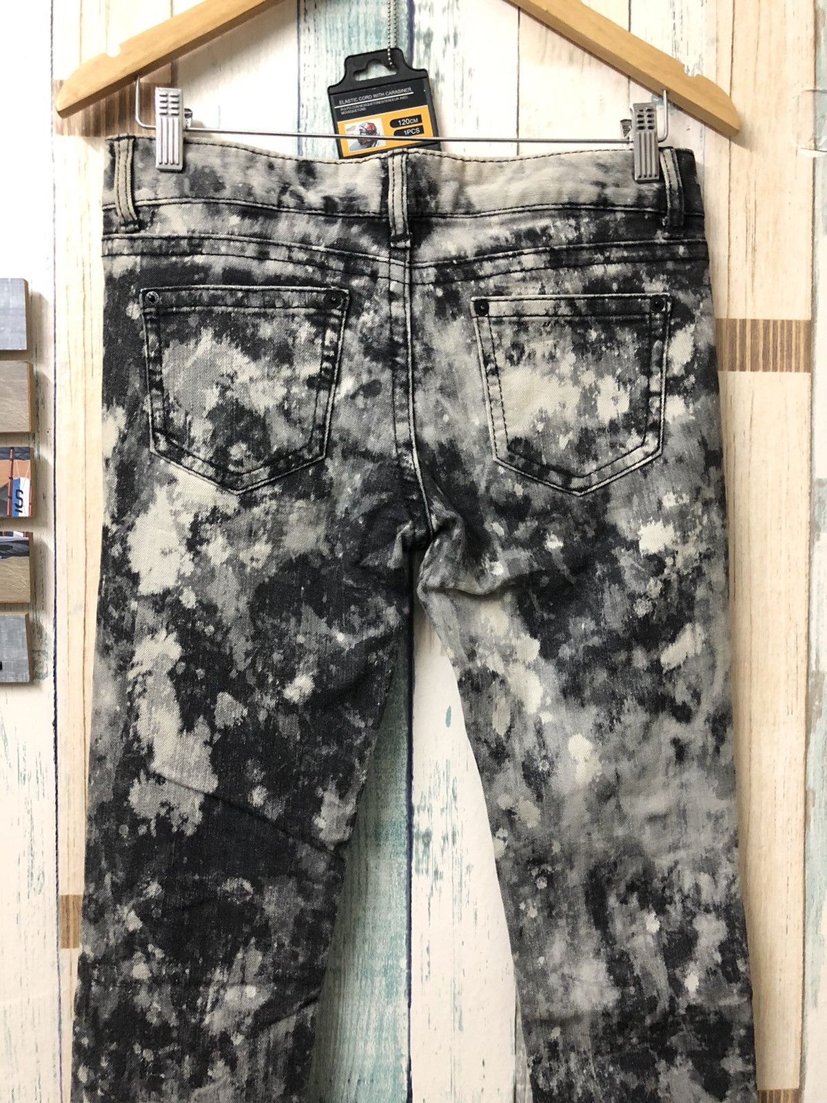 20471120 × Japanese Brand Works Japan Distressed bleach Size US 30 / EU 46 - 14 Thumbnail