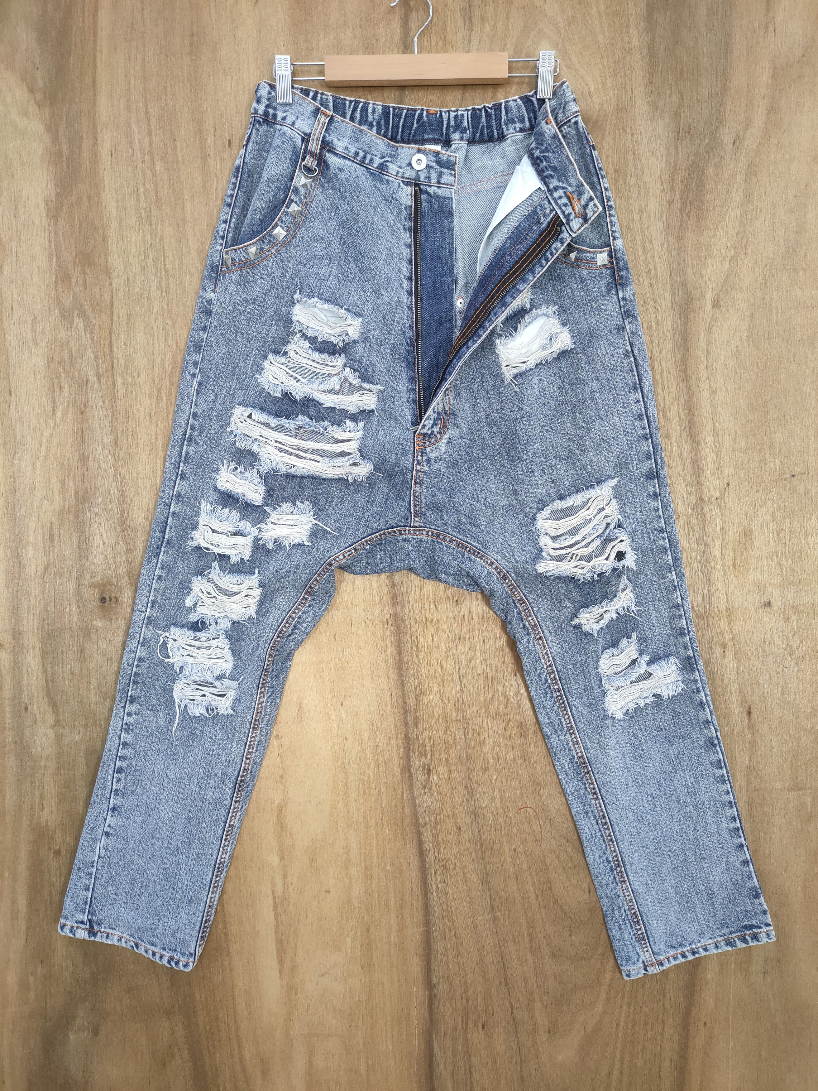 Jean LOVERS ROCK BONDAGE HIP HOP DISTRESSED JEANS Size US 30 / EU 46 - 1 Thumbnail