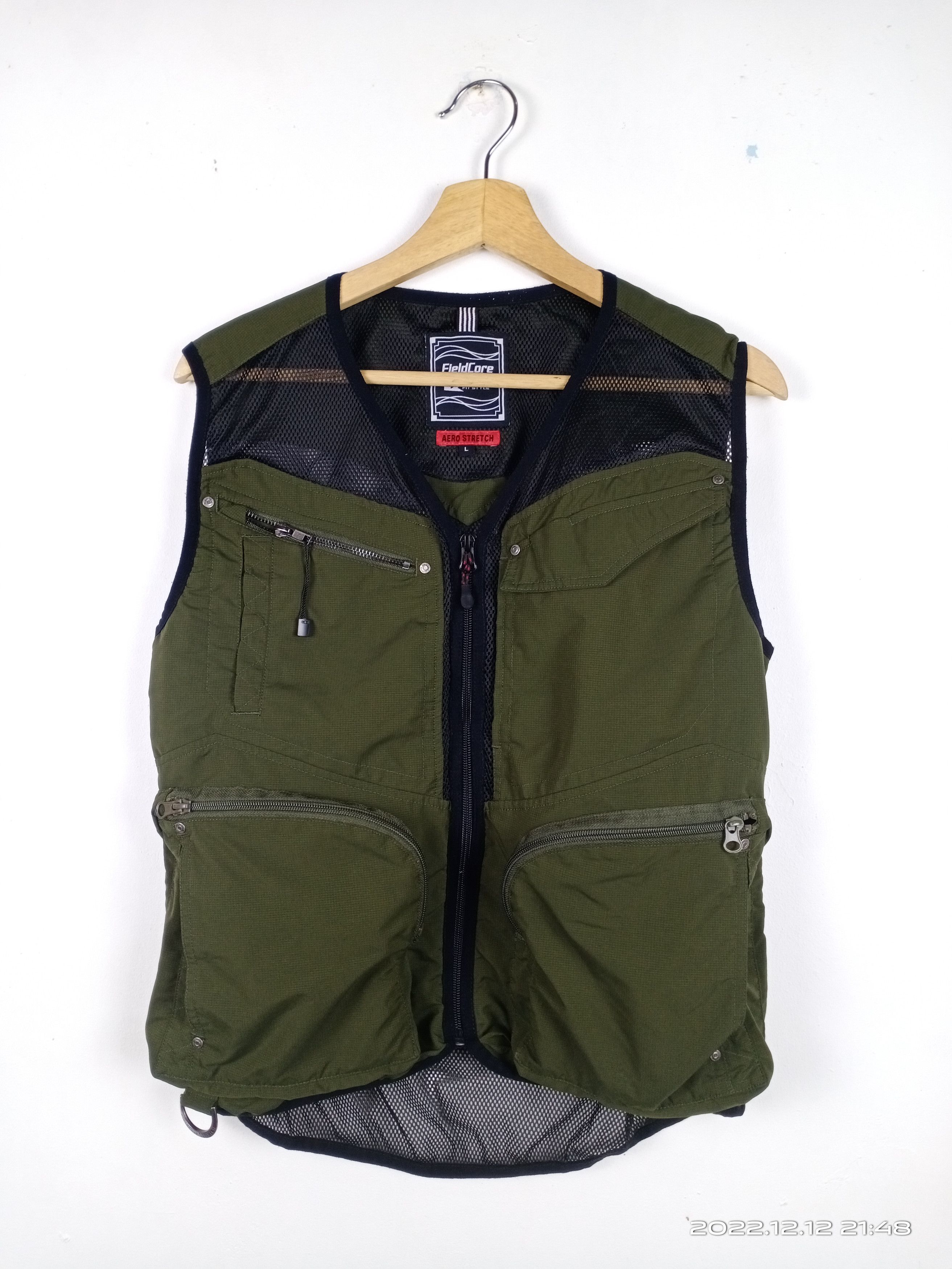 image of Fieldcore Multipocket Tracey Vest Jacket in Army Green, Men's (Size Medium)