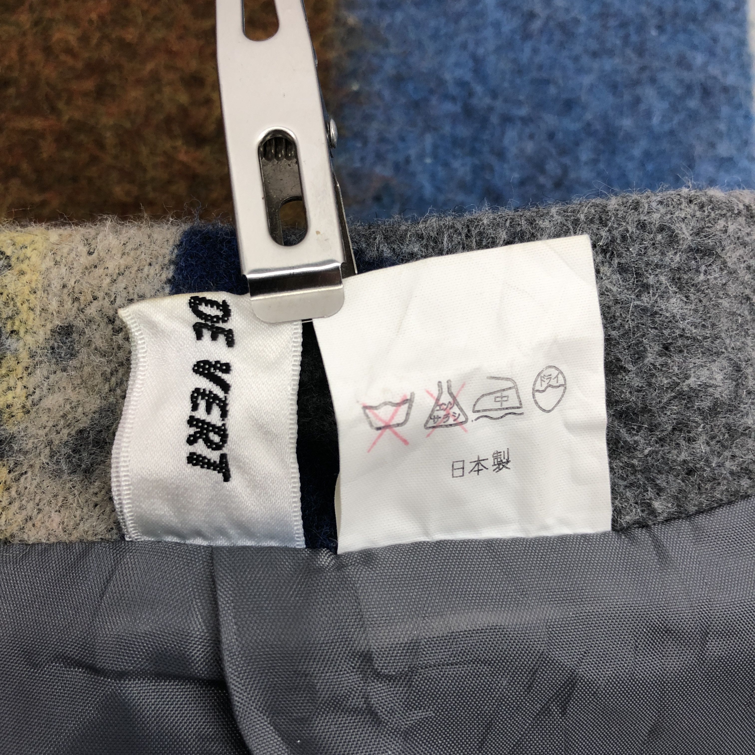 Japanese Brand LE VENT DE VERT Wool Mini Skirt #0444/S Size 26" / US 2 / IT 38 - 6 Thumbnail
