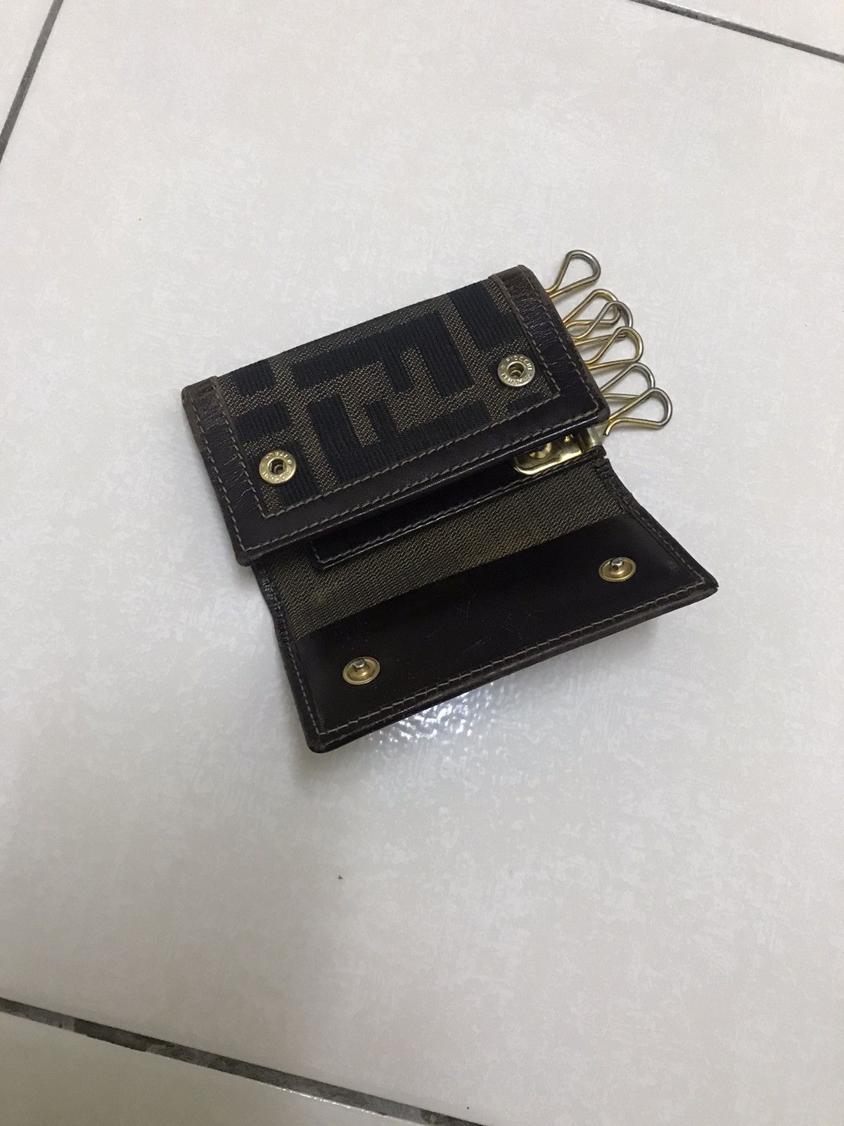Fendi AUTHENTIC FENDI KEY HOLDER / FENDI PURSE FENDI Size ONE SIZE - 24 Thumbnail