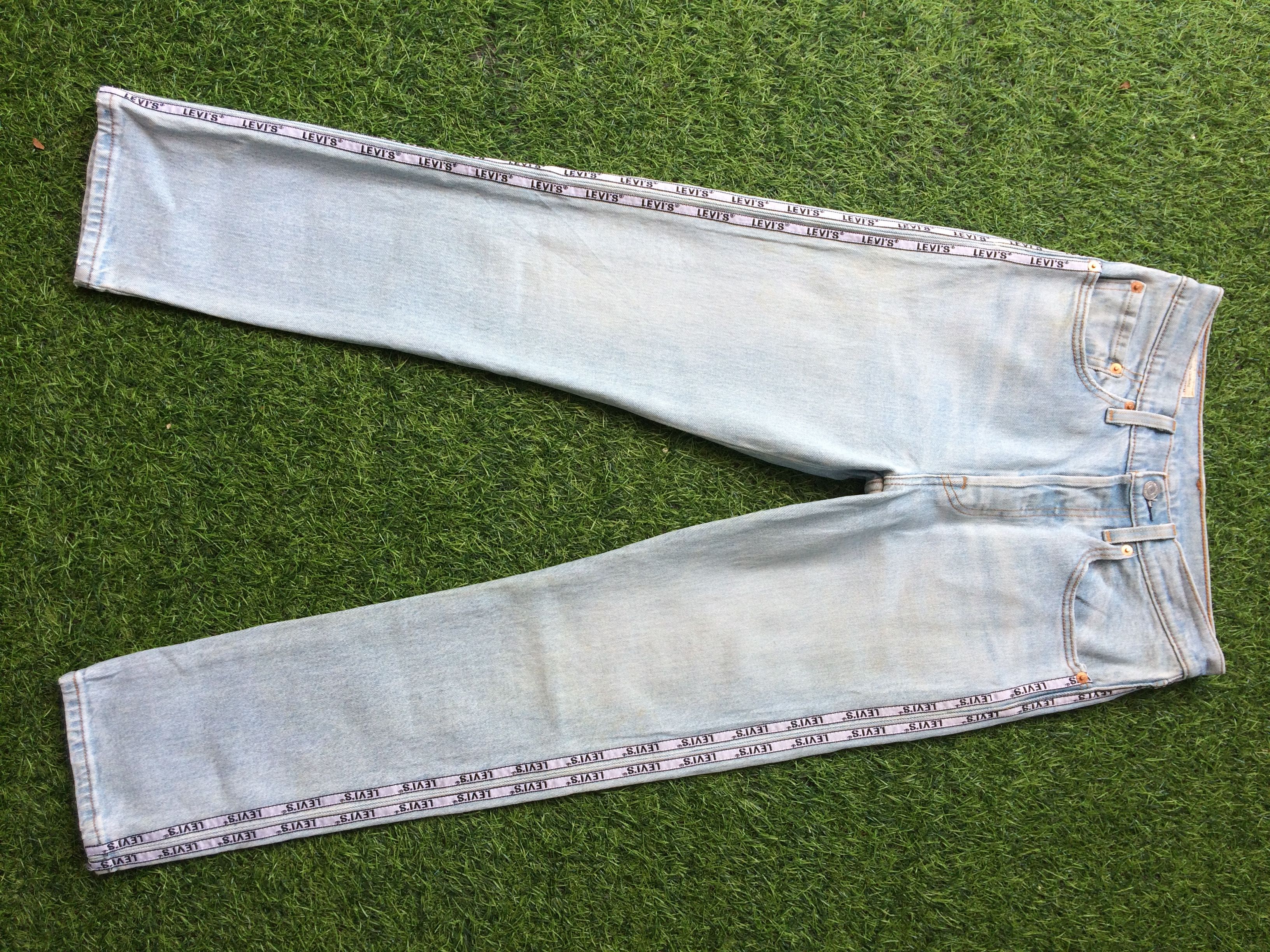 image of Levi's 501 Big E Side-Tape Button-Fly Jeans D-207 in Light Blue, Women's (Size 26)