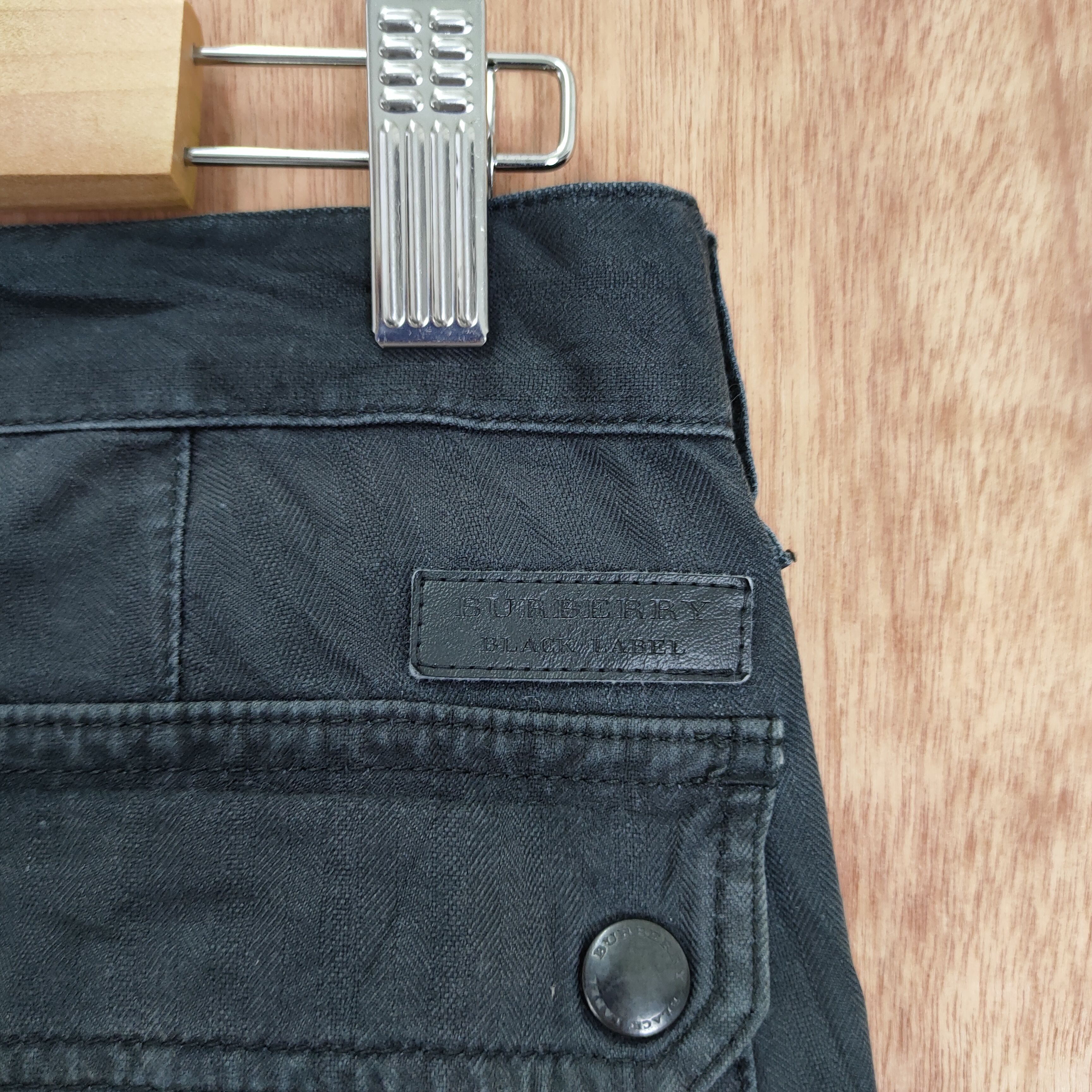 Black Label × Burberry × Burberry Prorsum BURBERRY BLACK LABEL FADED CARGO PANTS Size US 30 / EU 46 - 11 Thumbnail