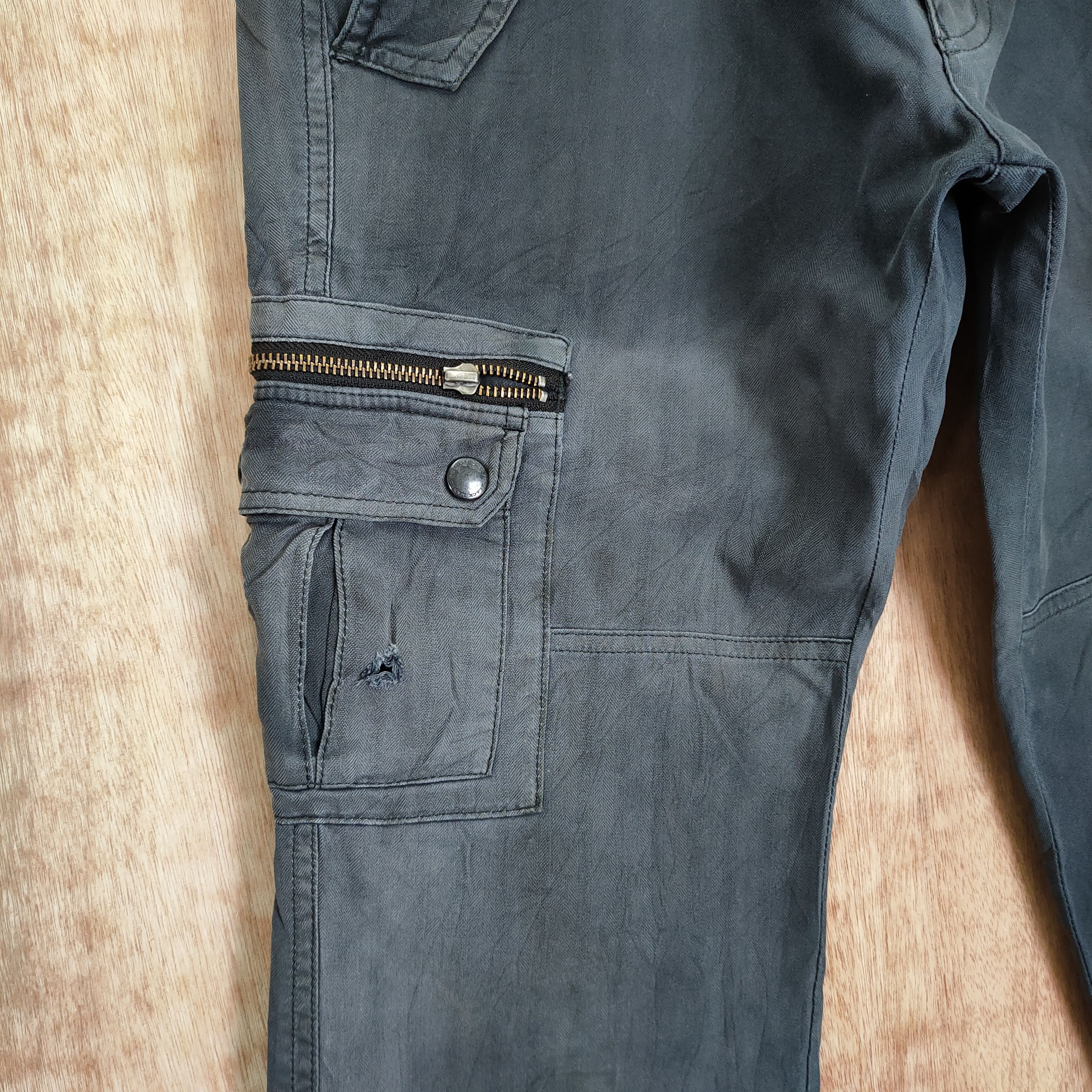 Black Label × Burberry × Burberry Prorsum BURBERRY BLACK LABEL FADED CARGO PANTS Size US 30 / EU 46 - 7 Thumbnail
