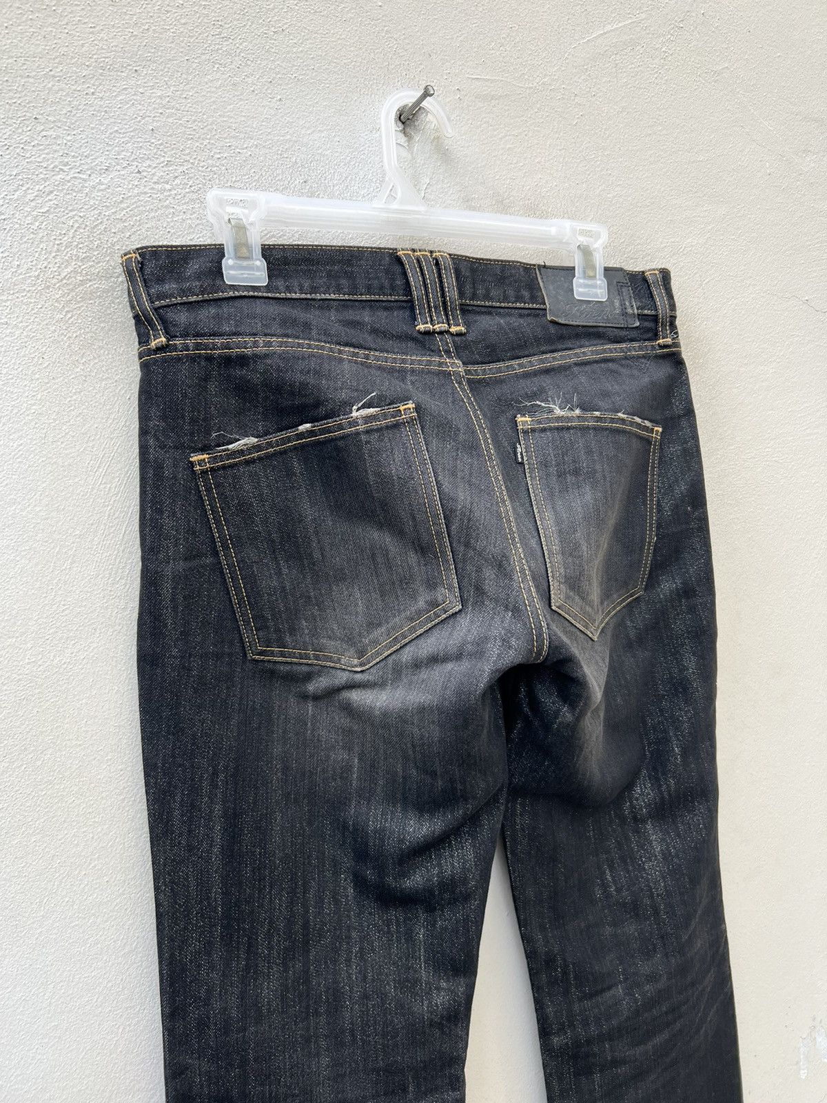 Roen Roen Japan Rips Shining Denim Cross Bones Skull Flare Jeans Size US 31 - 17 Thumbnail
