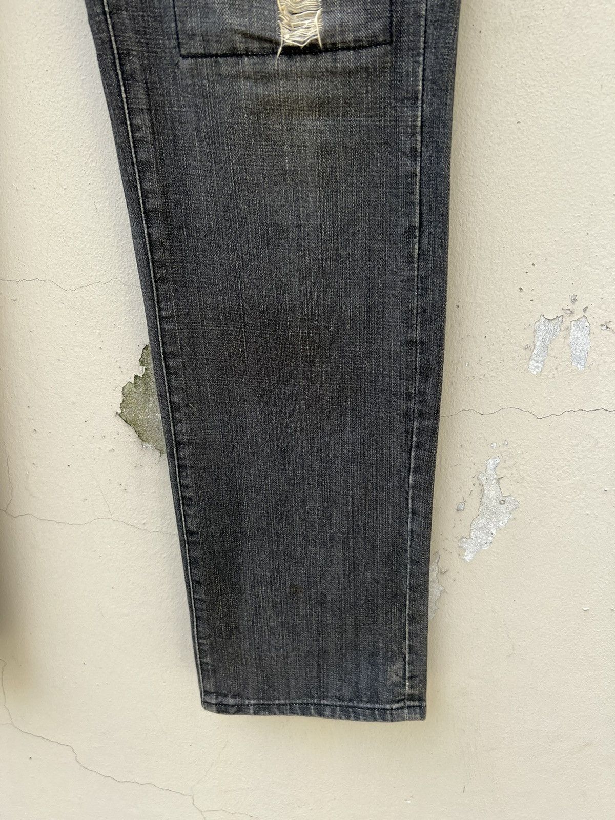 Vintage Vintage NOUNO Japan Ripped Distressed Fade Black Denim Jeans Size US 30 / EU 46 - 11 Thumbnail