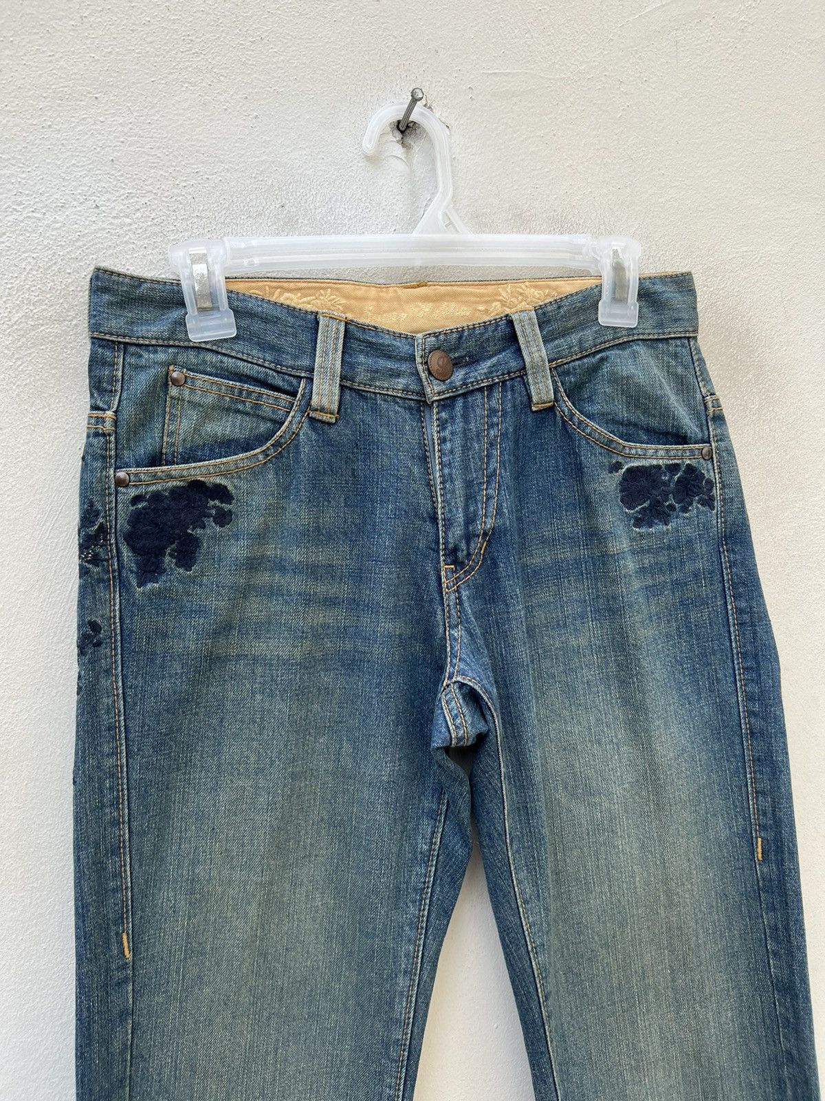 Designer SUPER HAKKA JAPAN Embroidery Black Flowers Denim Jeans Size US 29 - 7 Thumbnail