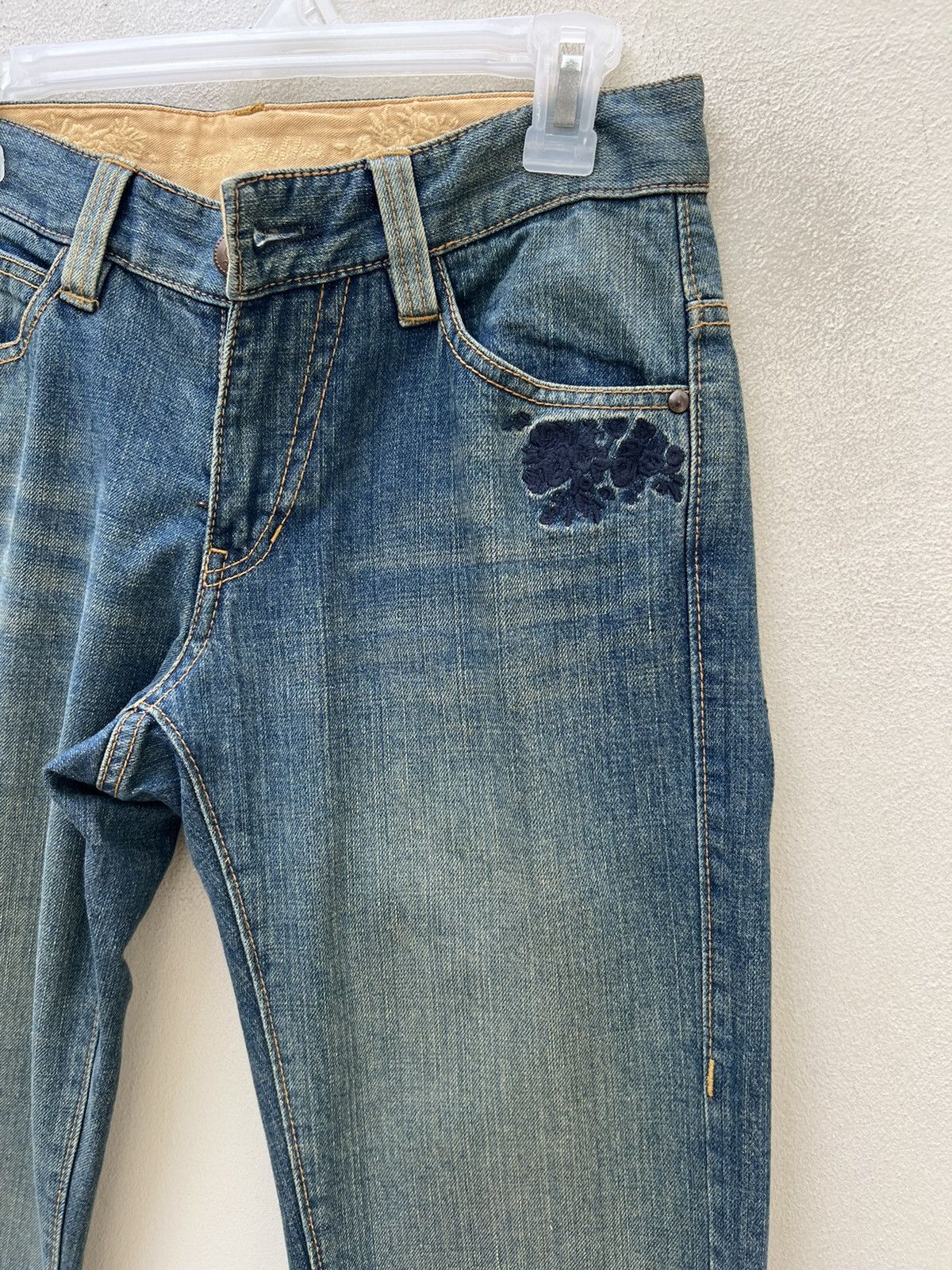 Designer SUPER HAKKA JAPAN Embroidery Black Flowers Denim Jeans Size US 29 - 11 Thumbnail