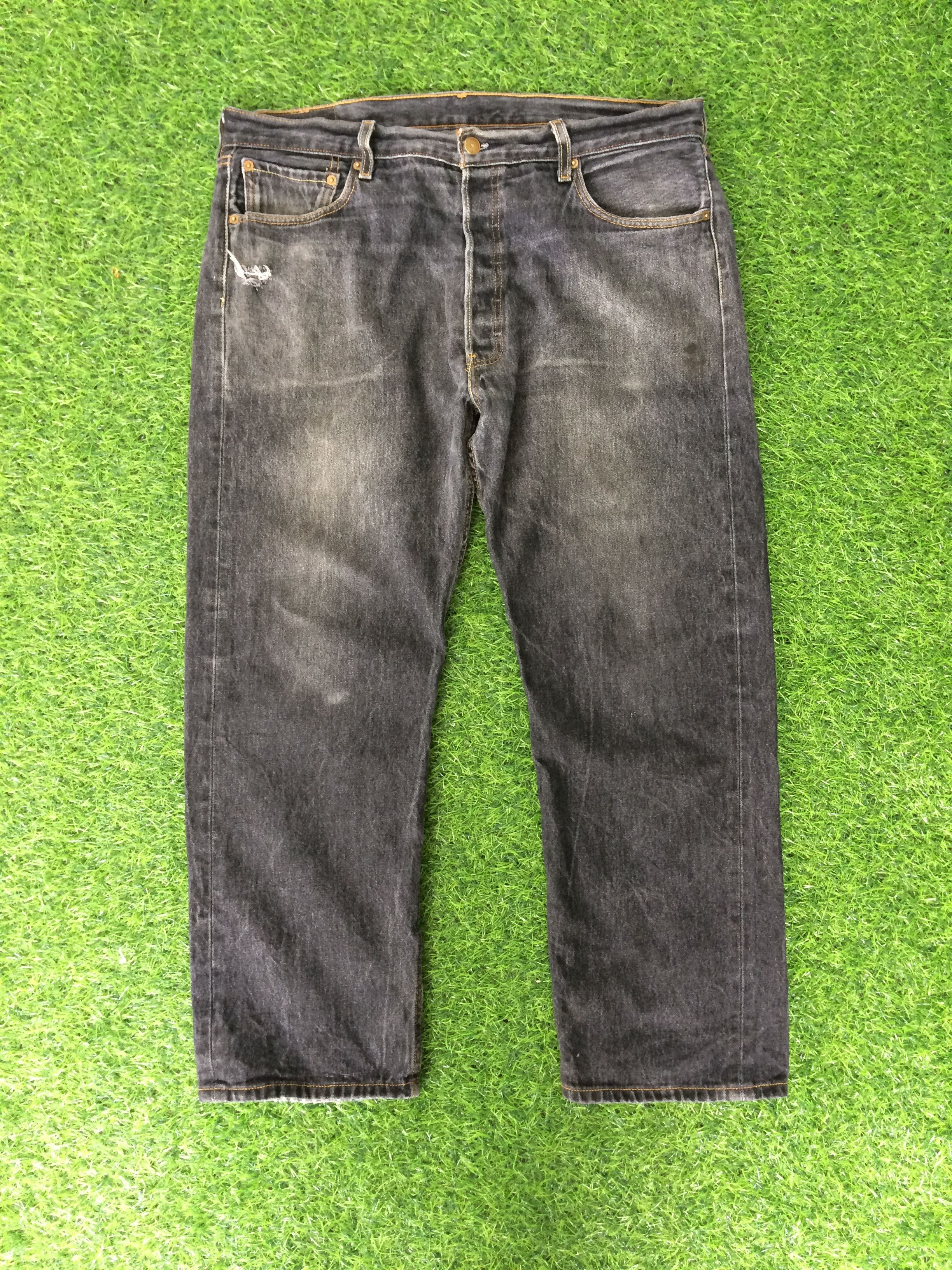 Levi's × Vintage Vintage Distressed Levis 501xx Jeans #B-081 Size US 37 - 1 Thumbnail