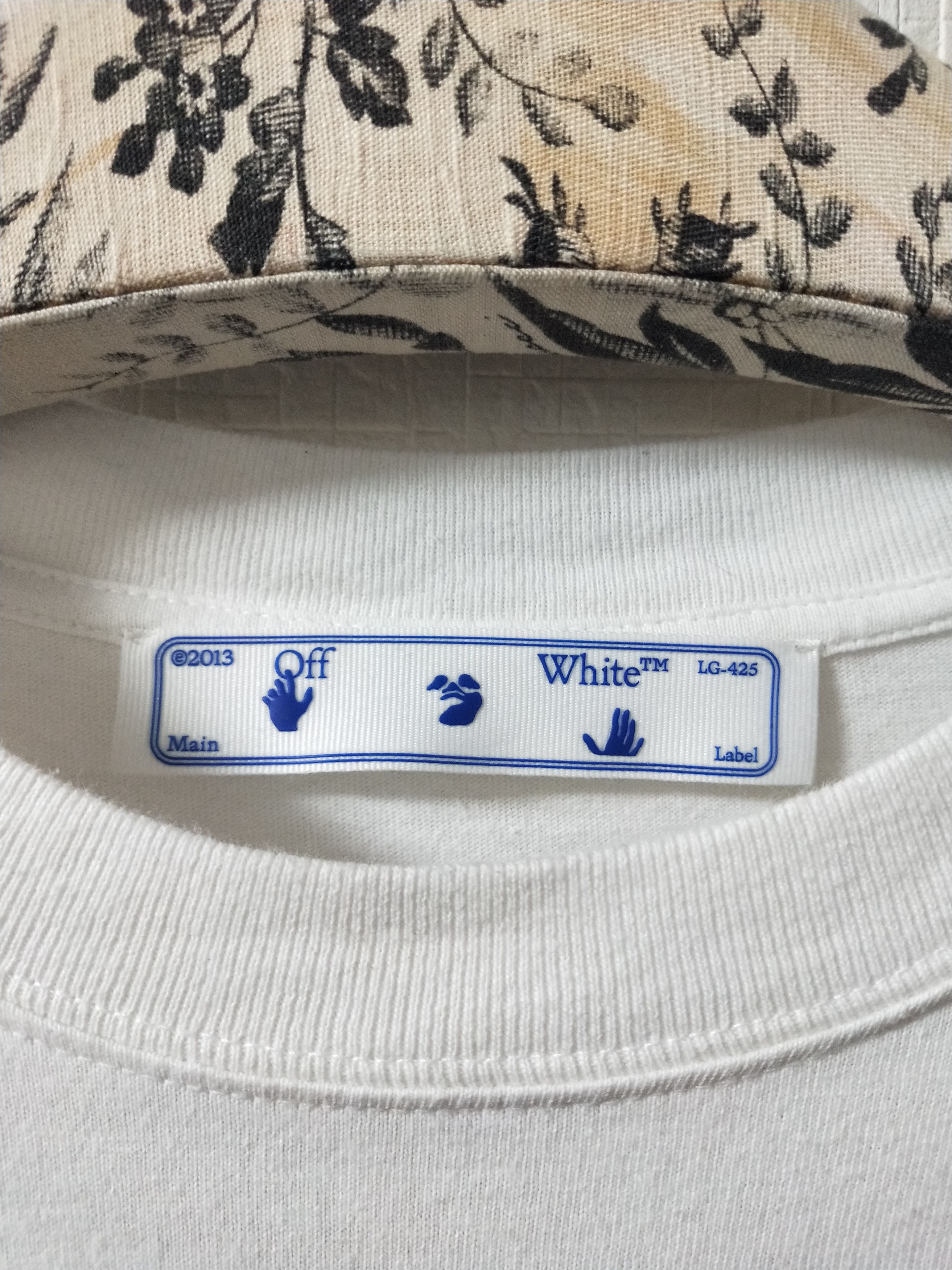 Off-White Sprayed Caravaggio Tee Size US M / EU 48-50 / 2 - 4 Thumbnail