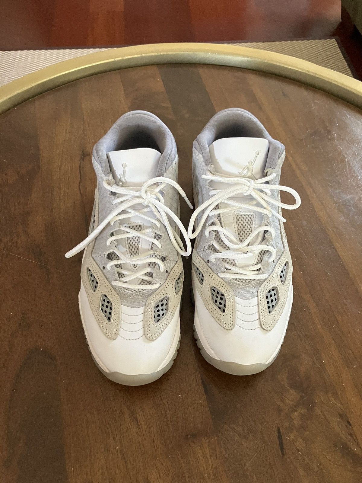 Size Jordan 11 Retro Low IE Light Orewood Brown