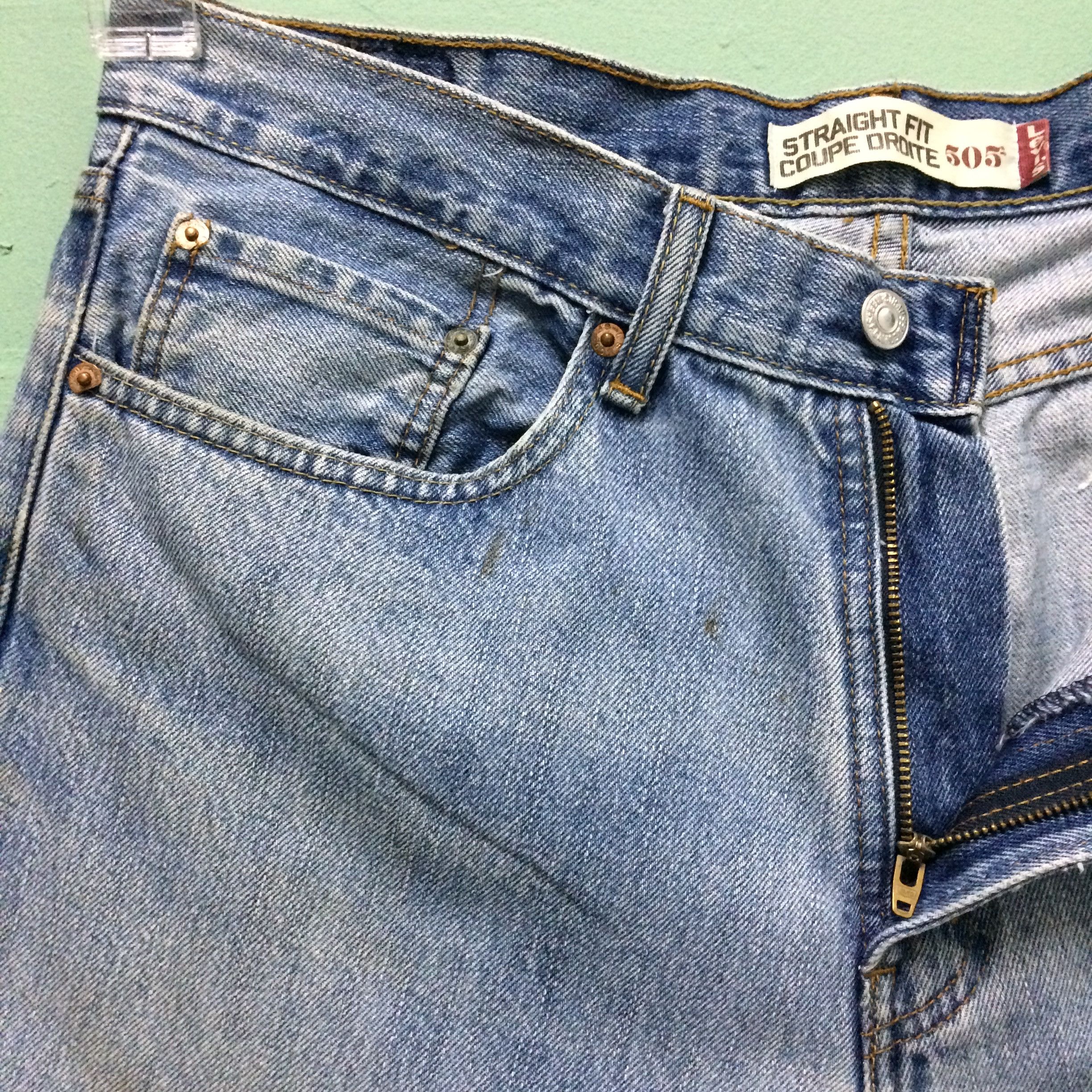 Levi's × Vintage Vintage Distressed Levis 505 Jeans #B-159 Size US 35 - 6 Thumbnail