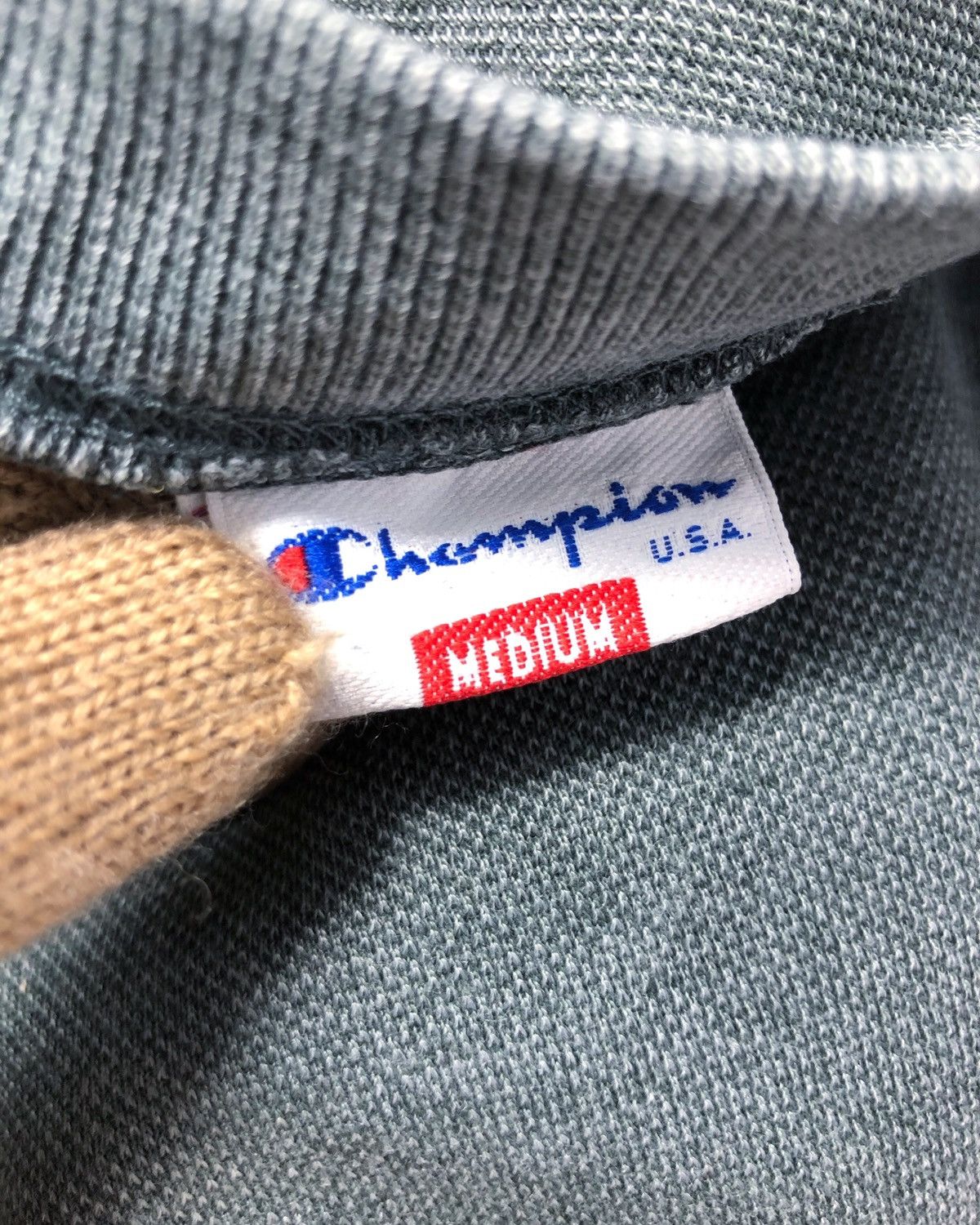 Champion Rare Vintage Champion Sweatshirt Size US L / EU 52-54 / 3 - 8 Thumbnail