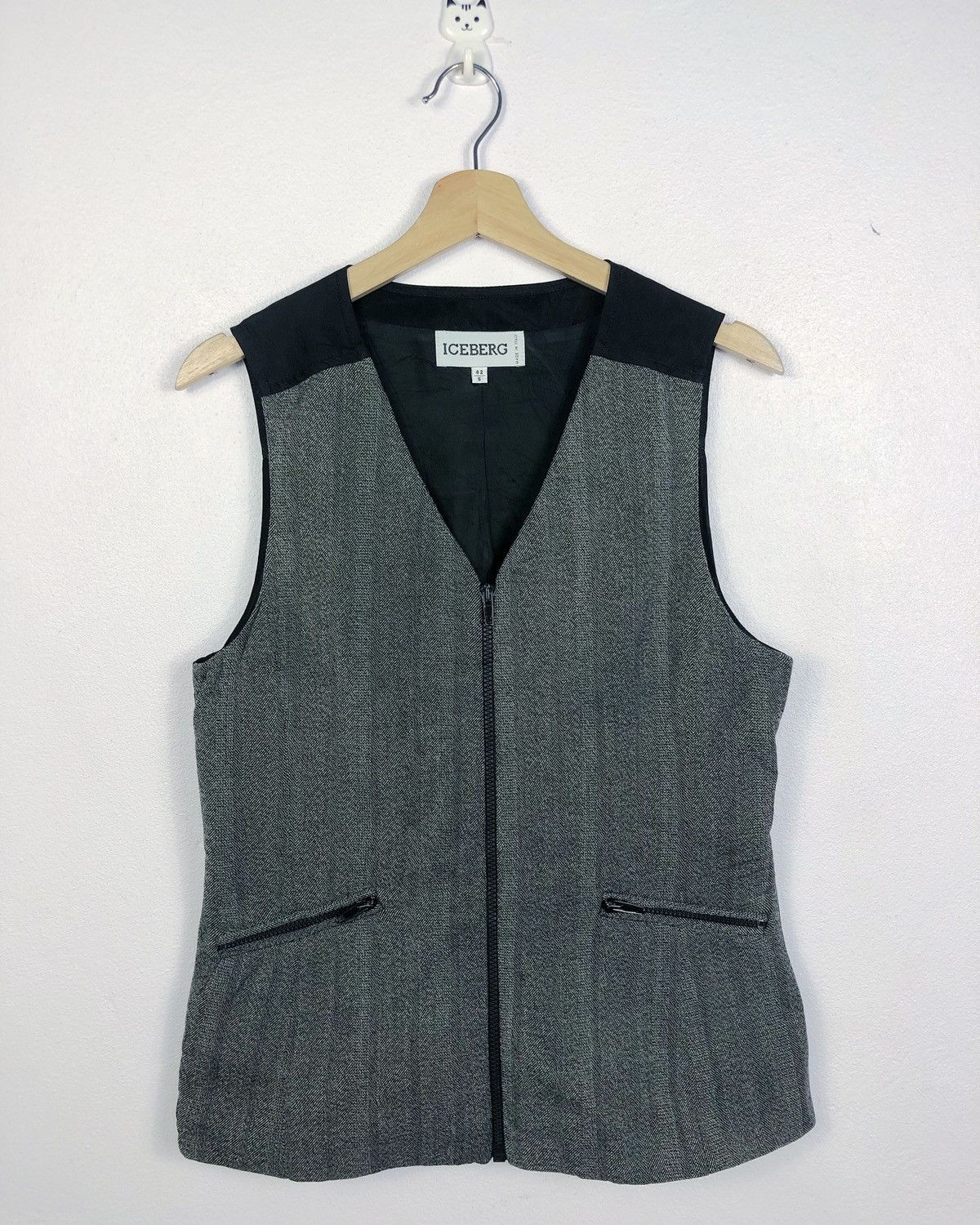 Iceberg Rare Iceberg Vest Made in Italy Size US S / EU 44-46 / 1 - 1 Thumbnail