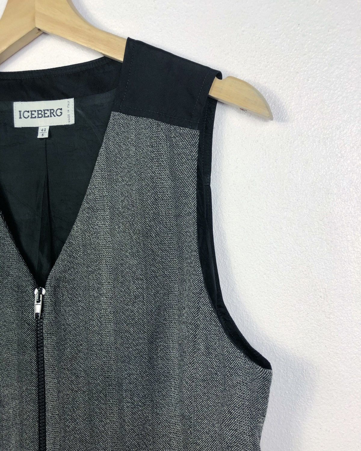 Iceberg Rare Iceberg Vest Made in Italy Size US S / EU 44-46 / 1 - 5 Thumbnail