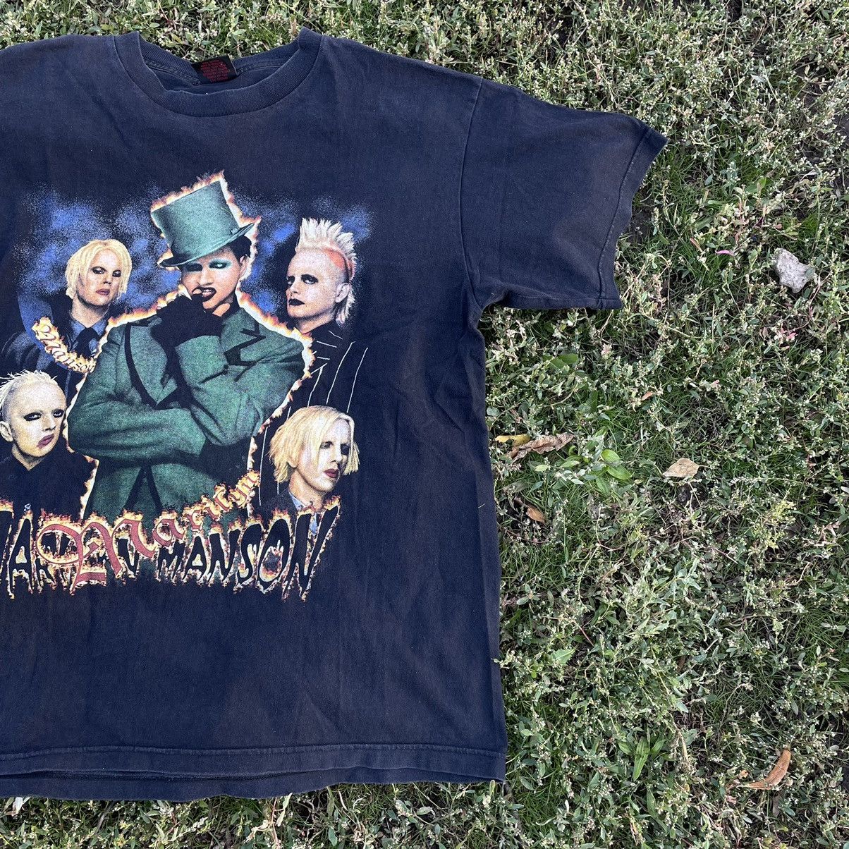 Vintage Vintage 90s Marilyn Manson Graphic Tee Faded Black Grunge L Size US L / EU 52-54 / 3 - 2 Thumbnail