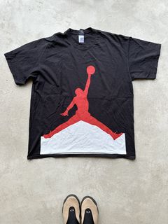 Retro Nike Air Jordan T Shirt Size XL, Nice looking
