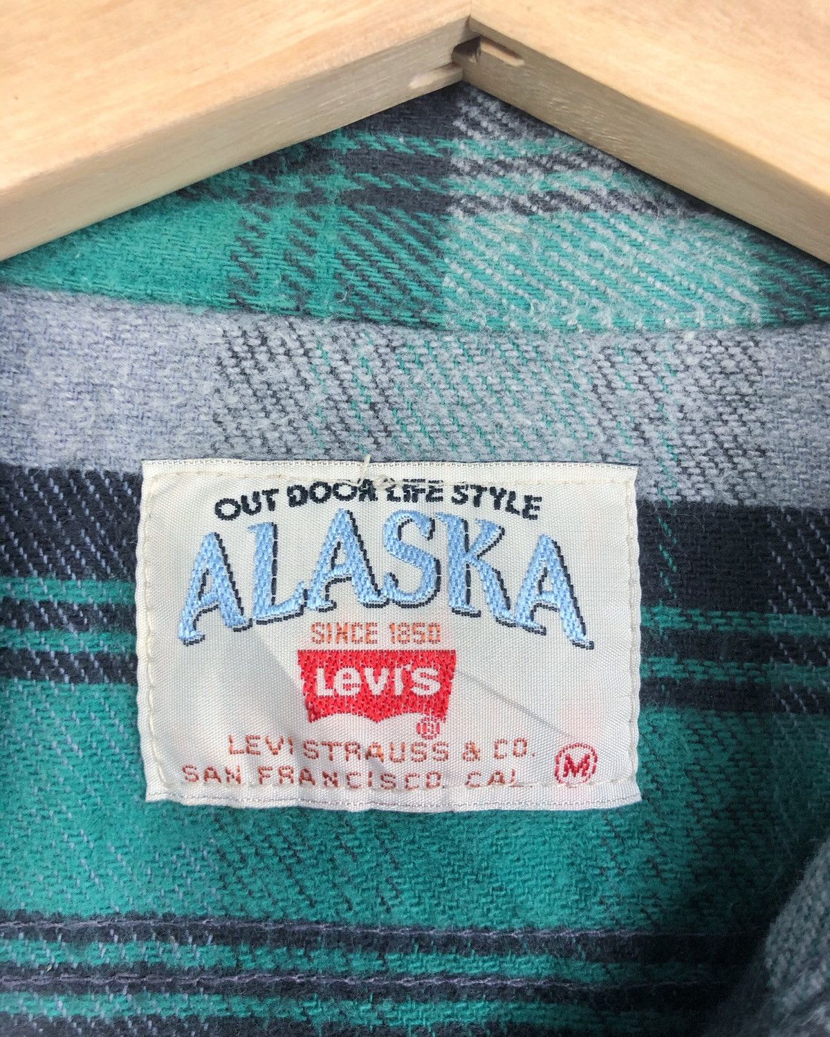 Levi's Vintage Levi’s Alaska Button Ups Flannel Shirt Made in USA Size US M / EU 48-50 / 2 - 8 Thumbnail