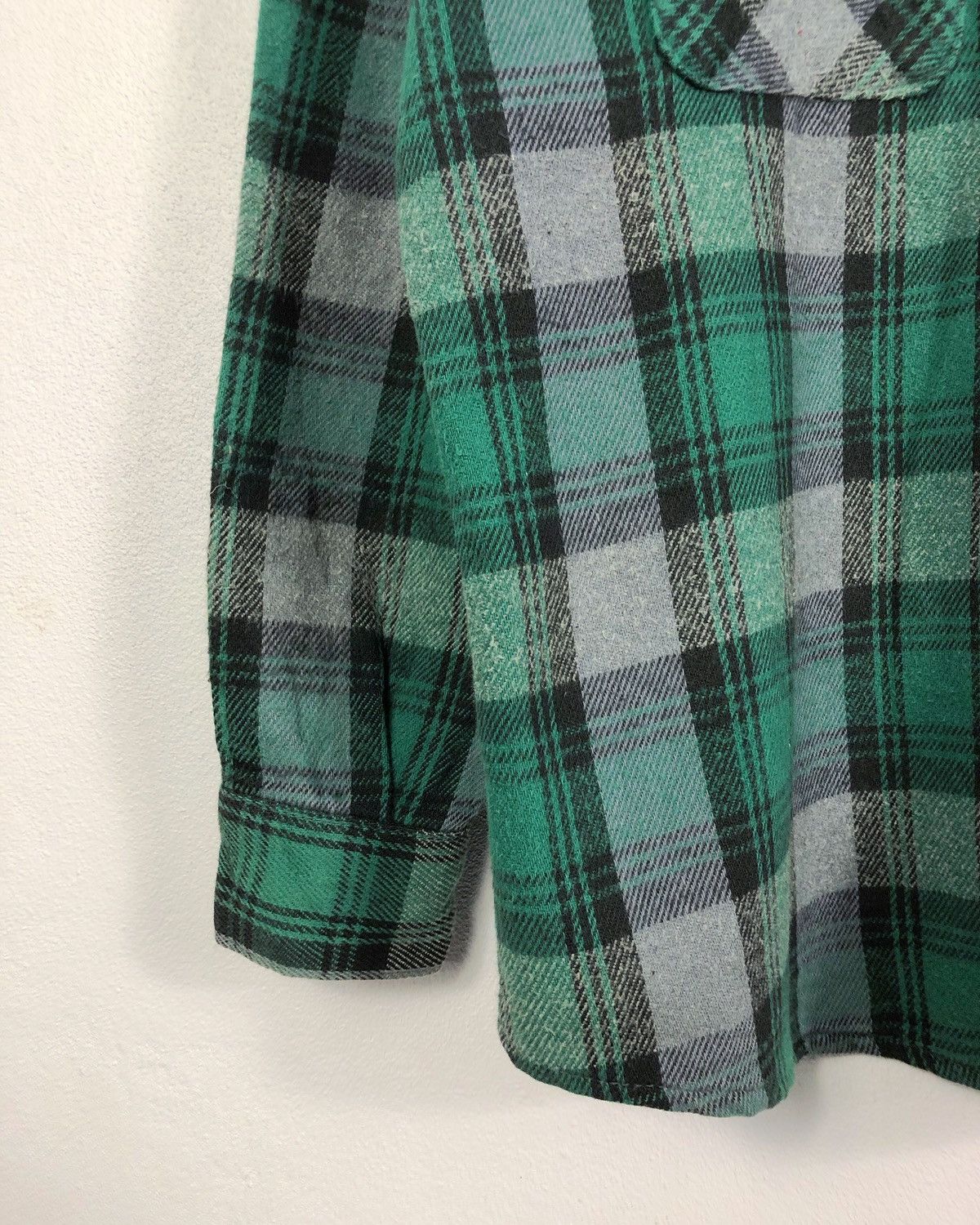 Levi's Vintage Levi’s Alaska Button Ups Flannel Shirt Made in USA Size US M / EU 48-50 / 2 - 5 Thumbnail