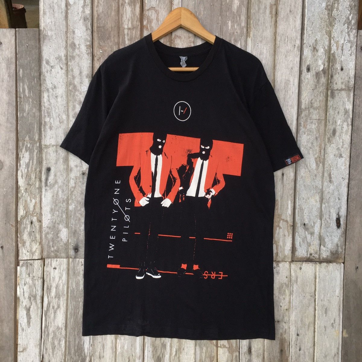 image of Band Tees x Rap Tees Twenty One Pilots Emotional Roadshow 2016 T-Shirt in Black, Men's (Size Large)