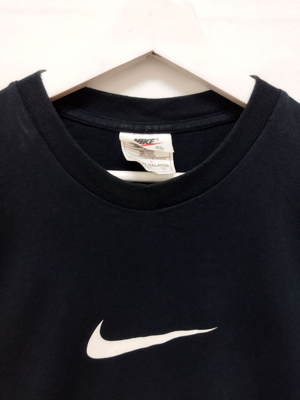 Nike Vintage NIKE Center Swoosh T shirt Size US M / EU 48-50 / 2 - 5 Thumbnail