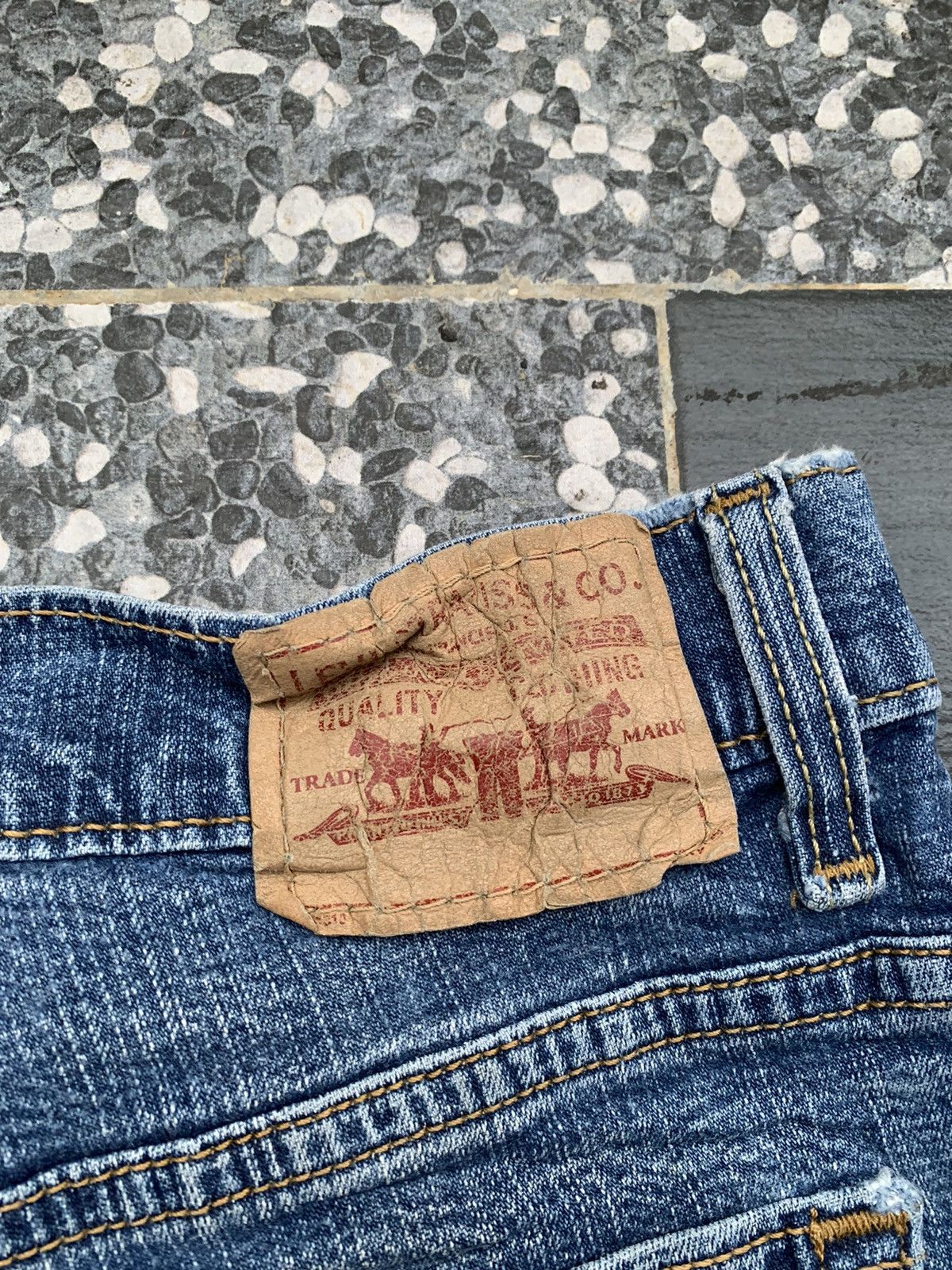Levi's Vintage Flare levis 550 Faded Wash Denim Size US 31 - 12 Thumbnail