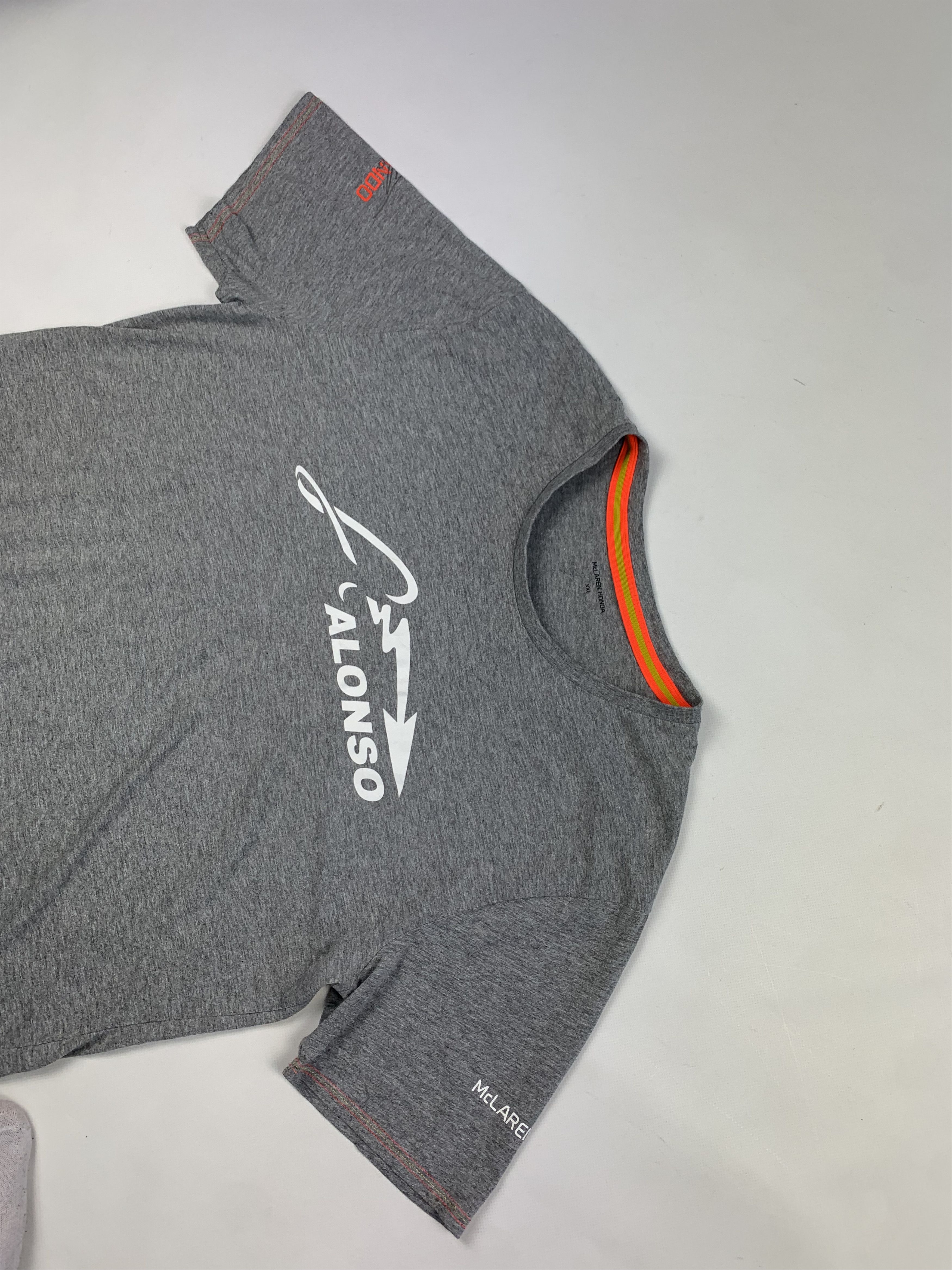 Honda McLaren Honda racing tee Size US XXL / EU 58 / 5 - 2 Thumbnail
