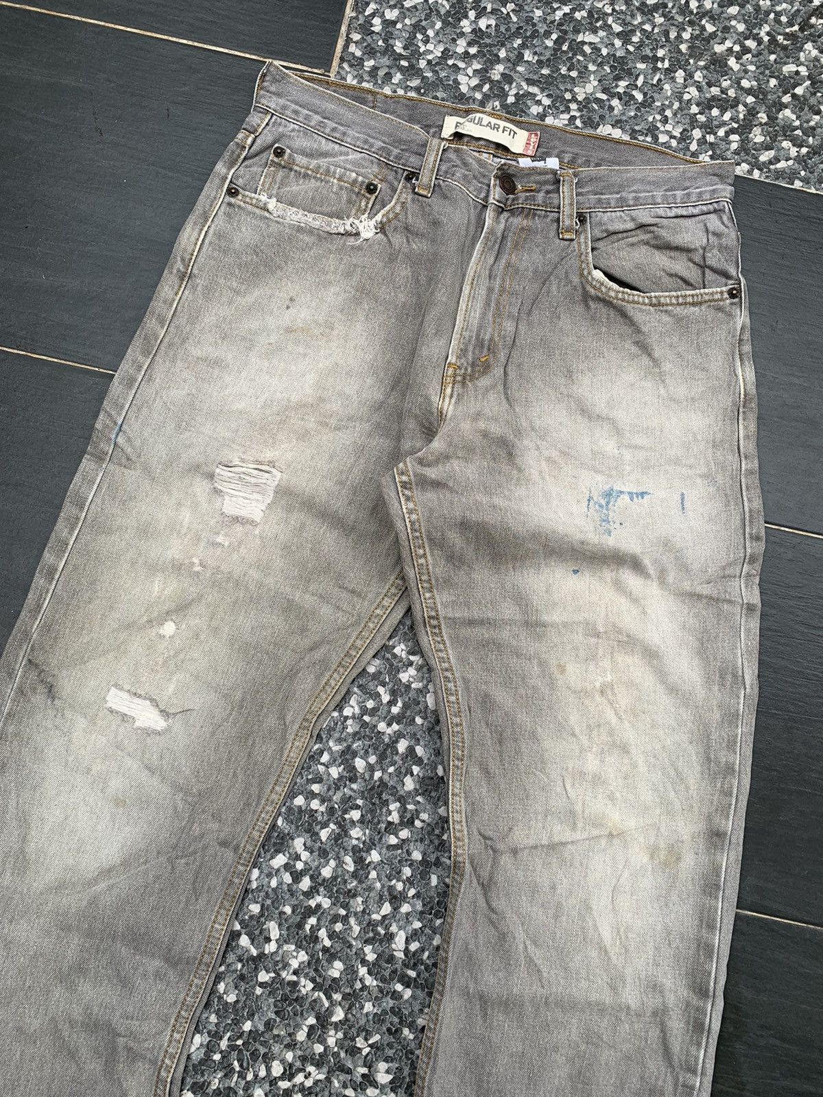 Levi's Vintage Levis 505 Distressed Denim Size US 32 / EU 48 - 2 Thumbnail